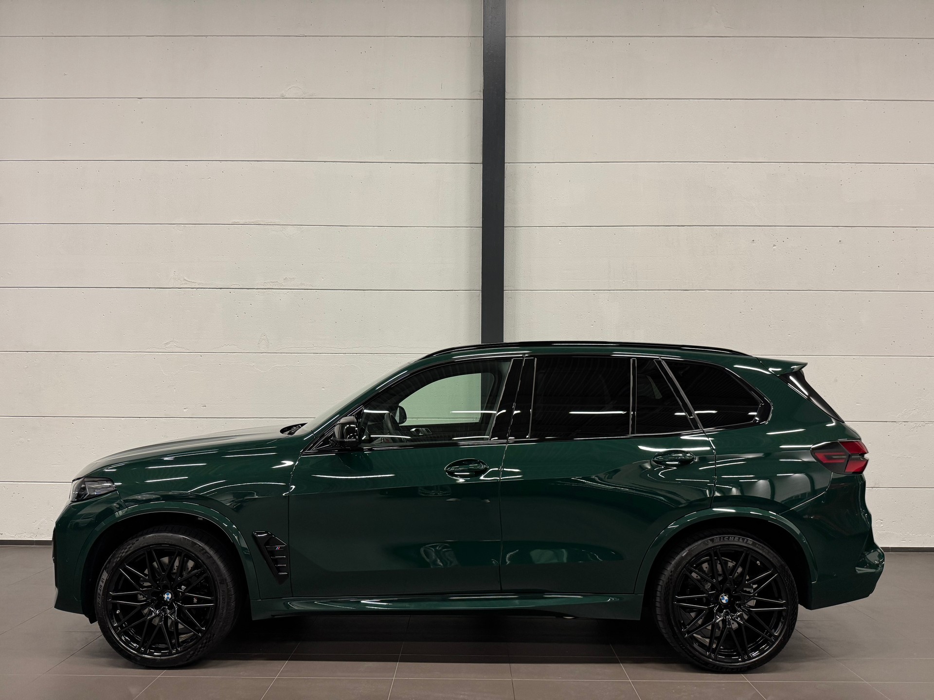 BMW X5M Competition Facelift Sonderlackierung-image-8
