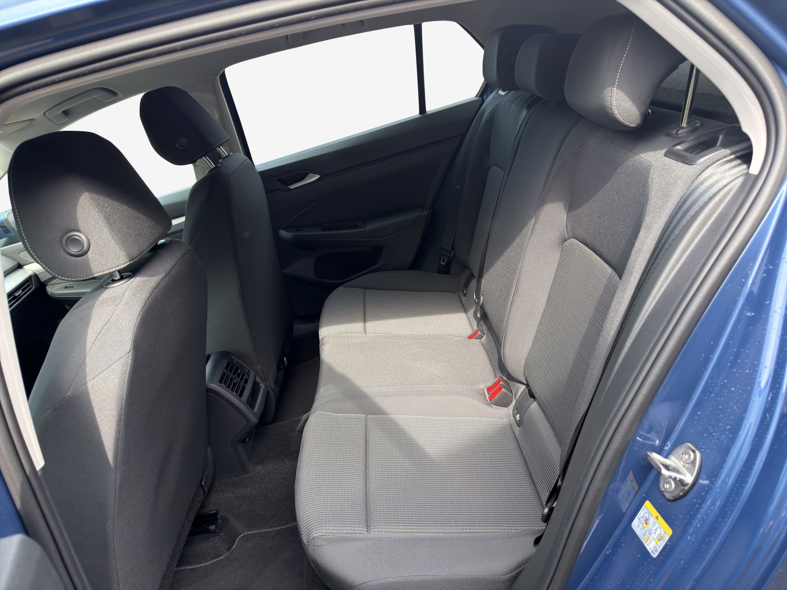 VW Golf 1.5 e TSI mHEV Value DSG-image-11