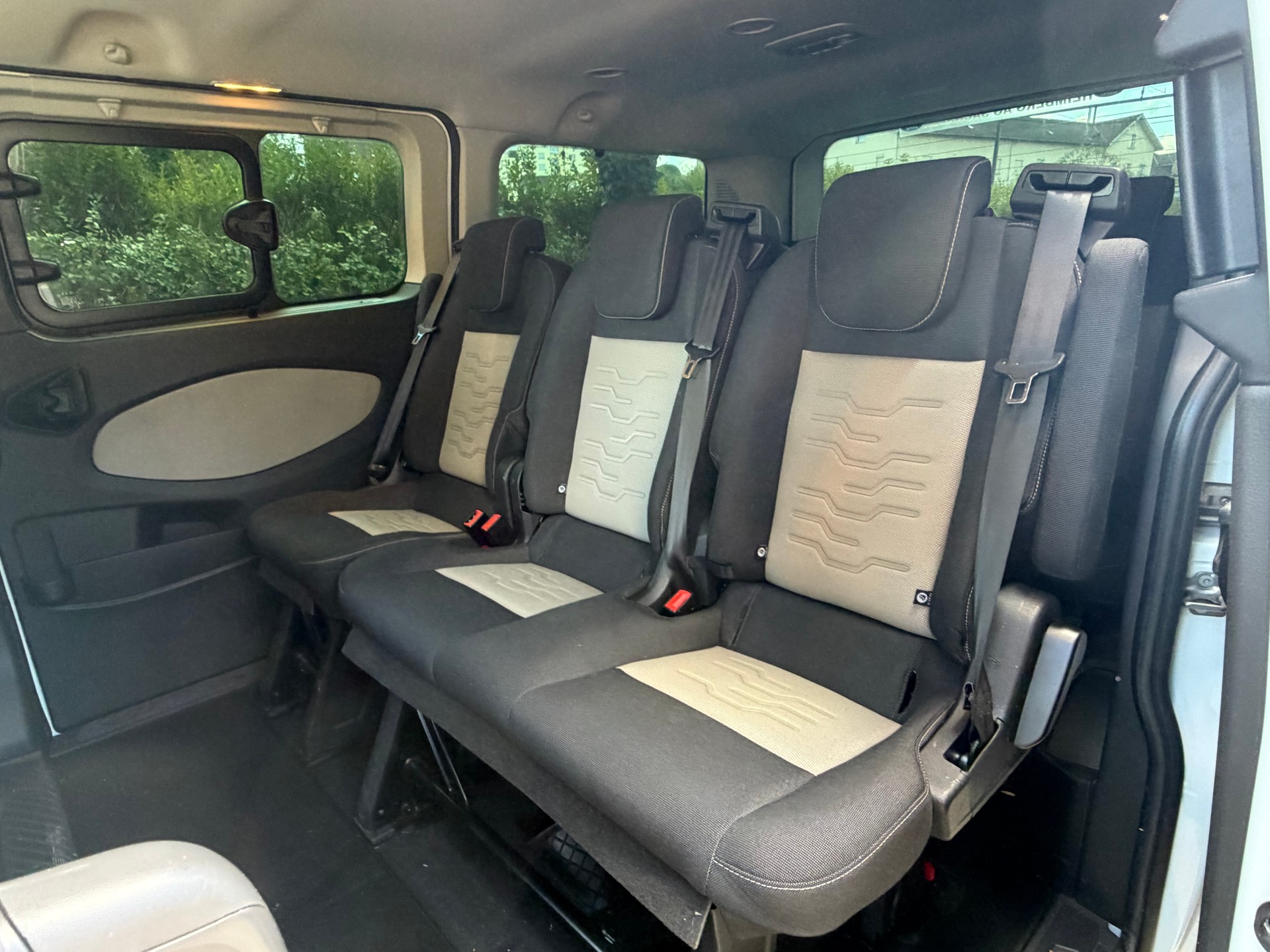 FORD Tourneo Custom 300 L2H1 Trend-image-10