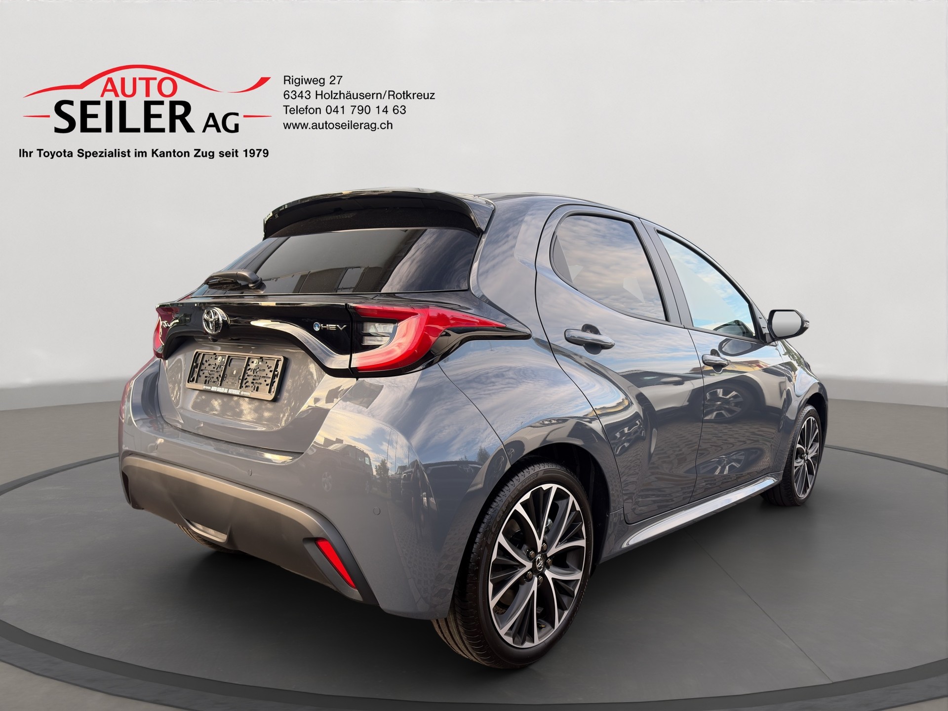 TOYOTA Yaris 1.5 Trend e-CVT-showroom-element-3