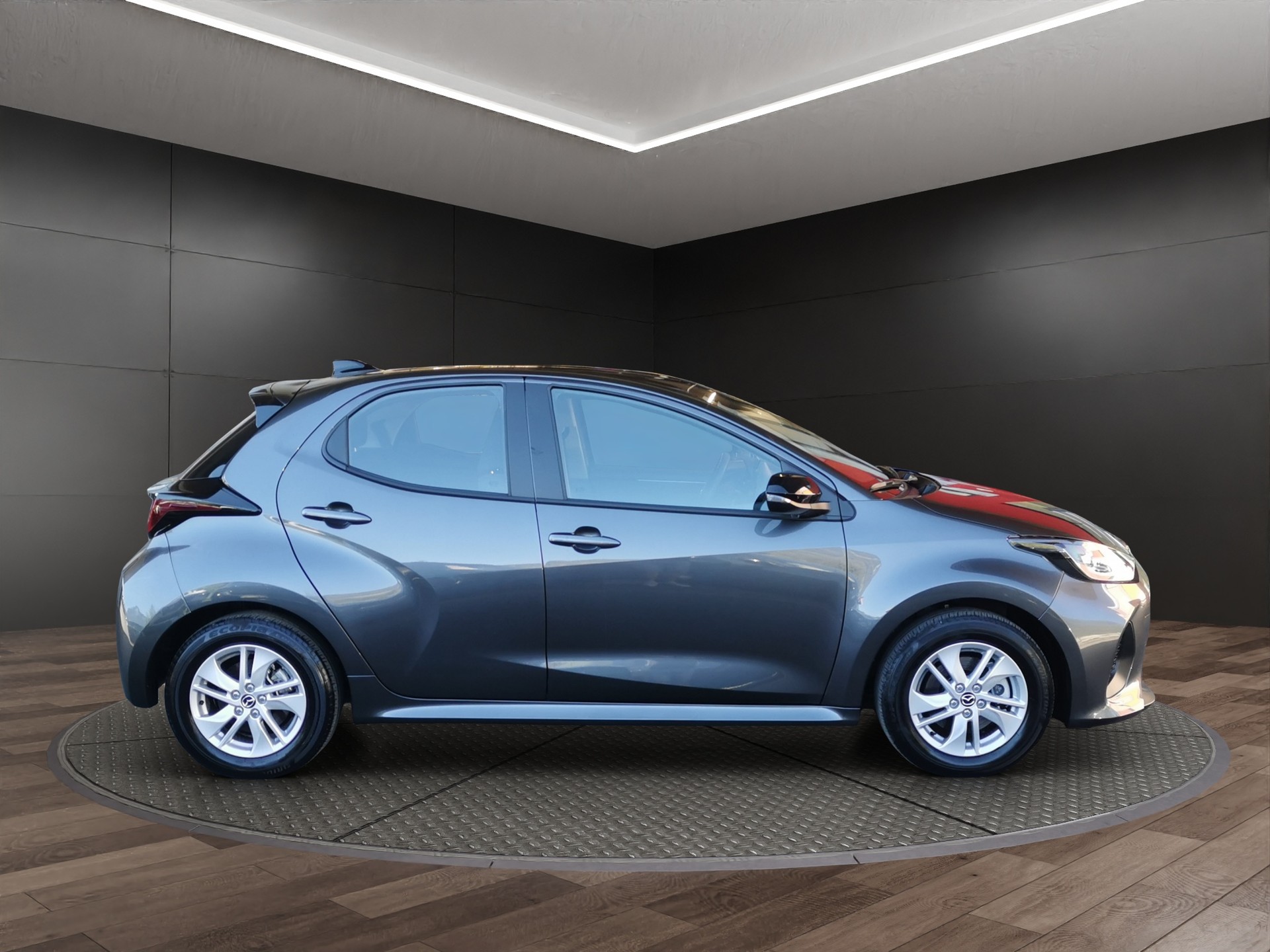 MAZDA 2 Hybrid Centre-line-image-4