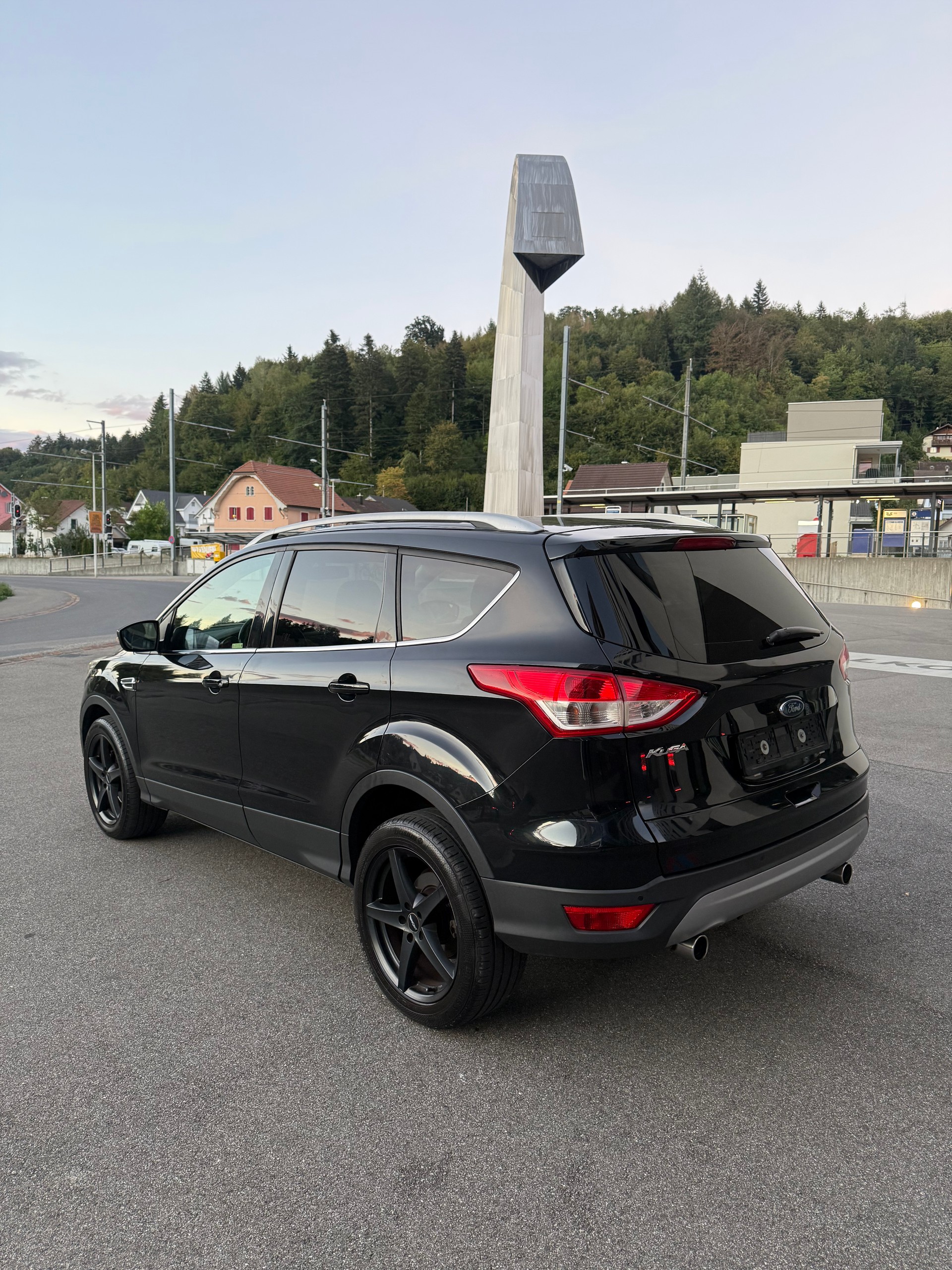 FORD Kuga 2.0 TDCi Carving 4WD-showroom-element-3