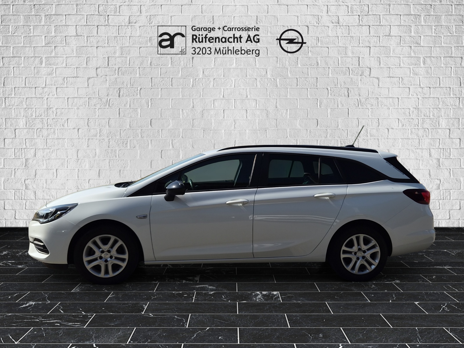 OPEL Astra Sports Tourer 1.4 T Edition S/S-image-4