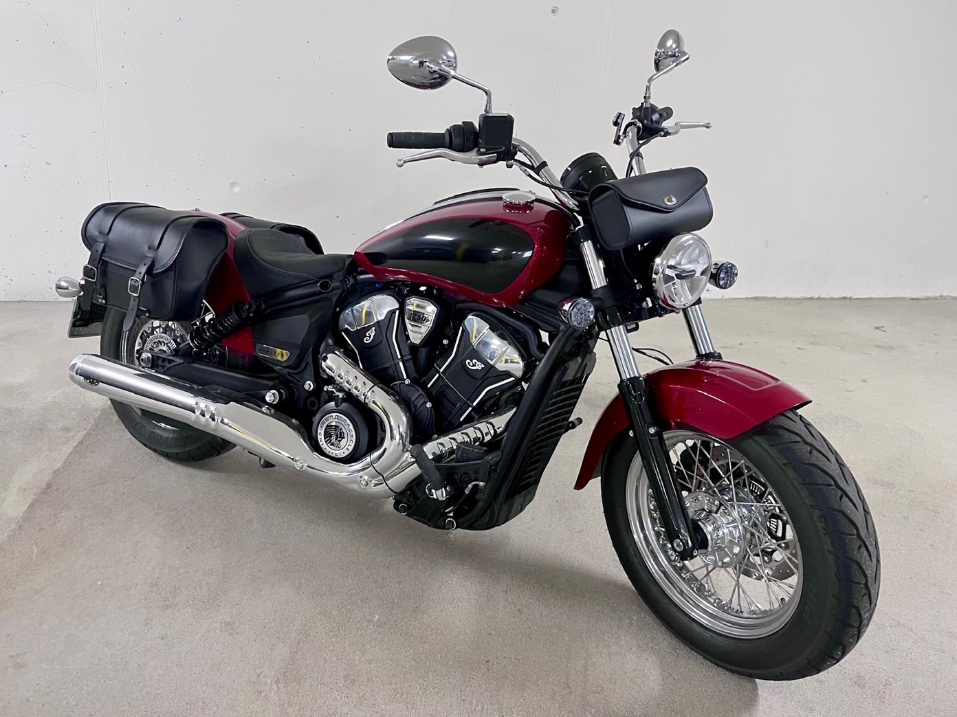 INDIAN Classic Ltd + Tech-image-0