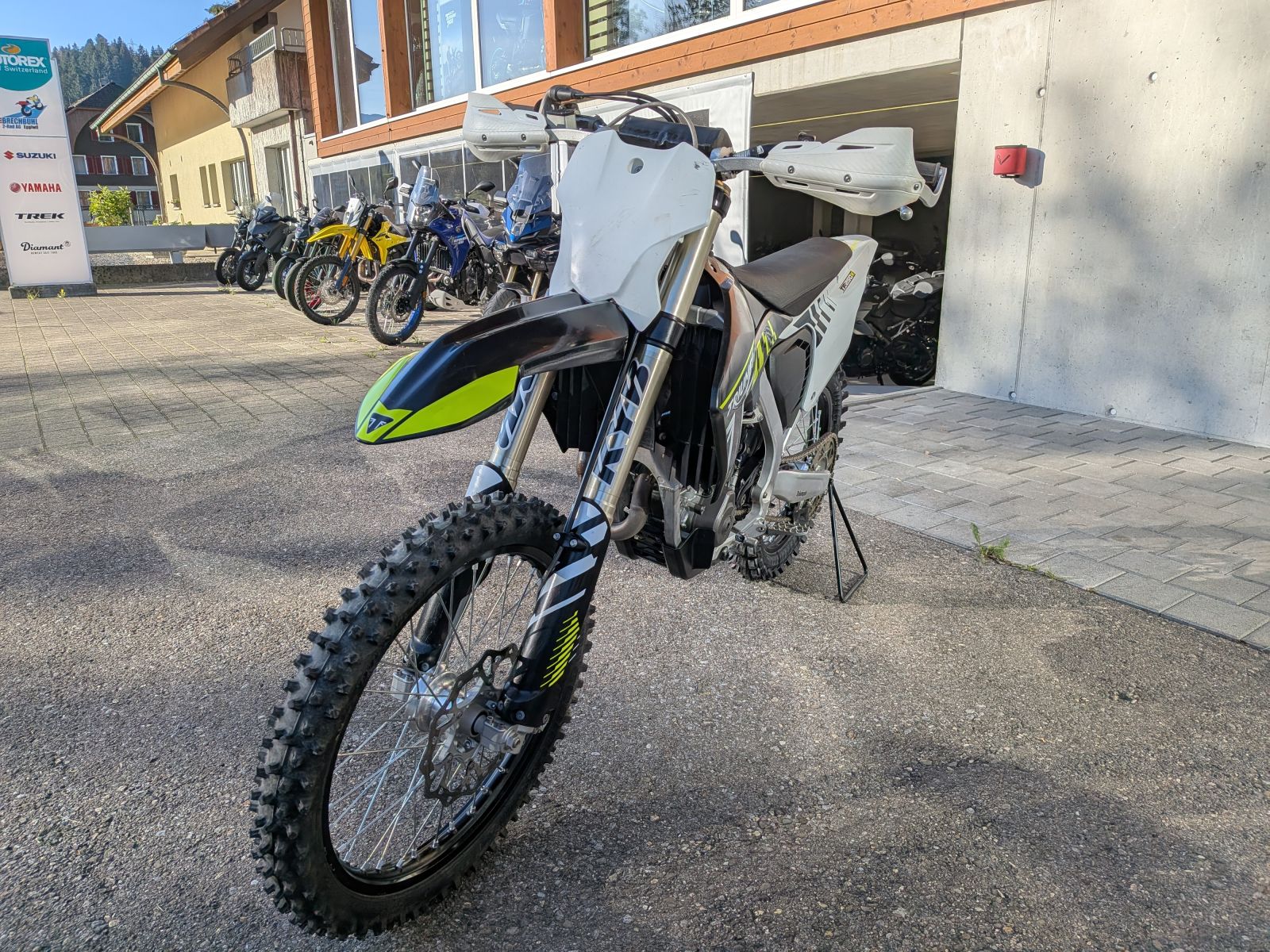 TRIUMPH TF 250 X-image-2