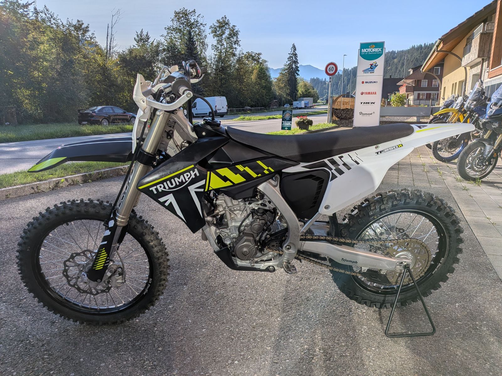 TRIUMPH TF 250 X-image-3