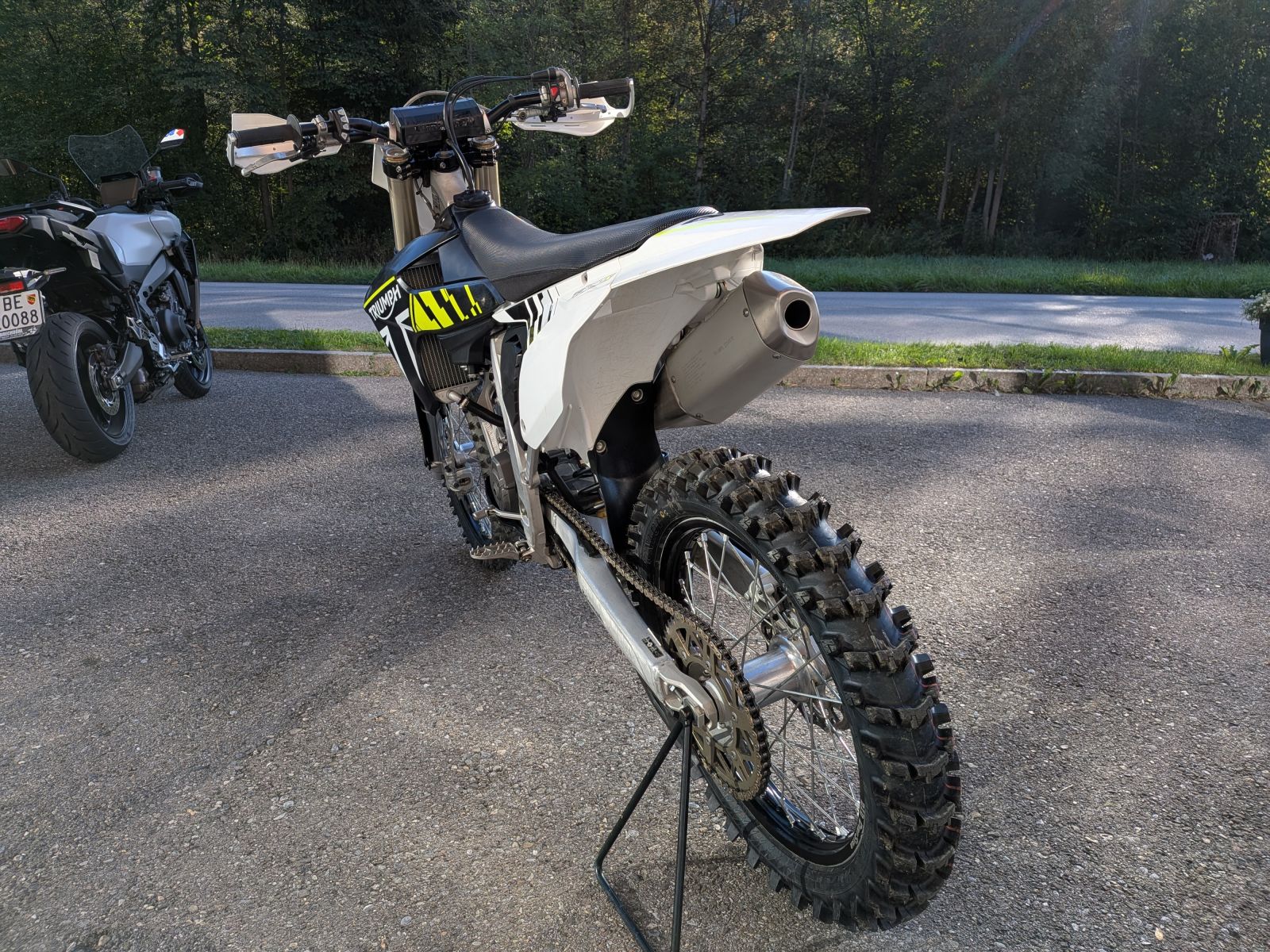 TRIUMPH TF 250 X-image-4