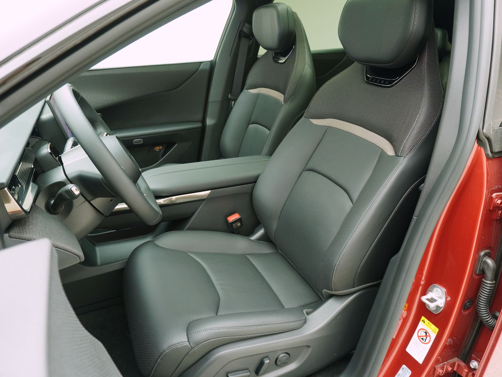 MAZDA CX-6e Takumi-image-10
