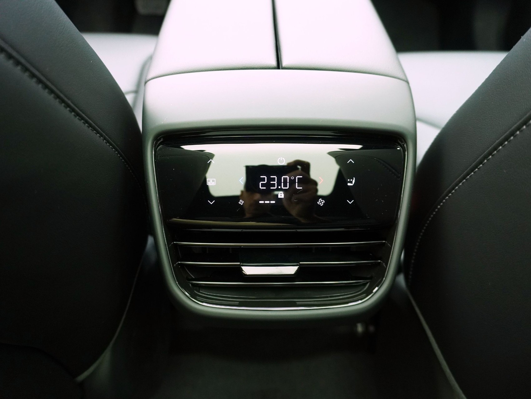 MAZDA CX-6e Takumi-image-22