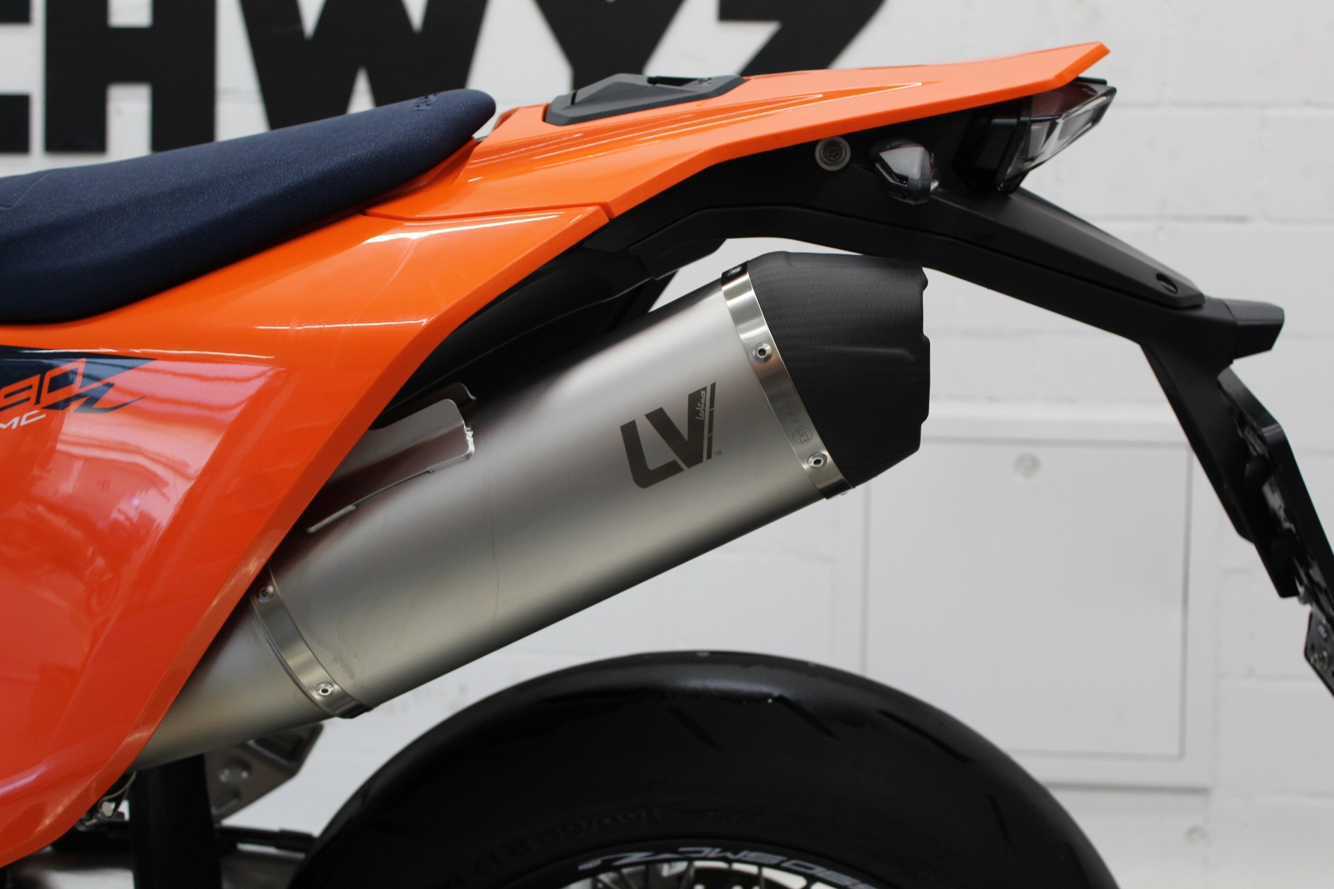 KTM 690 SMC R-image-5
