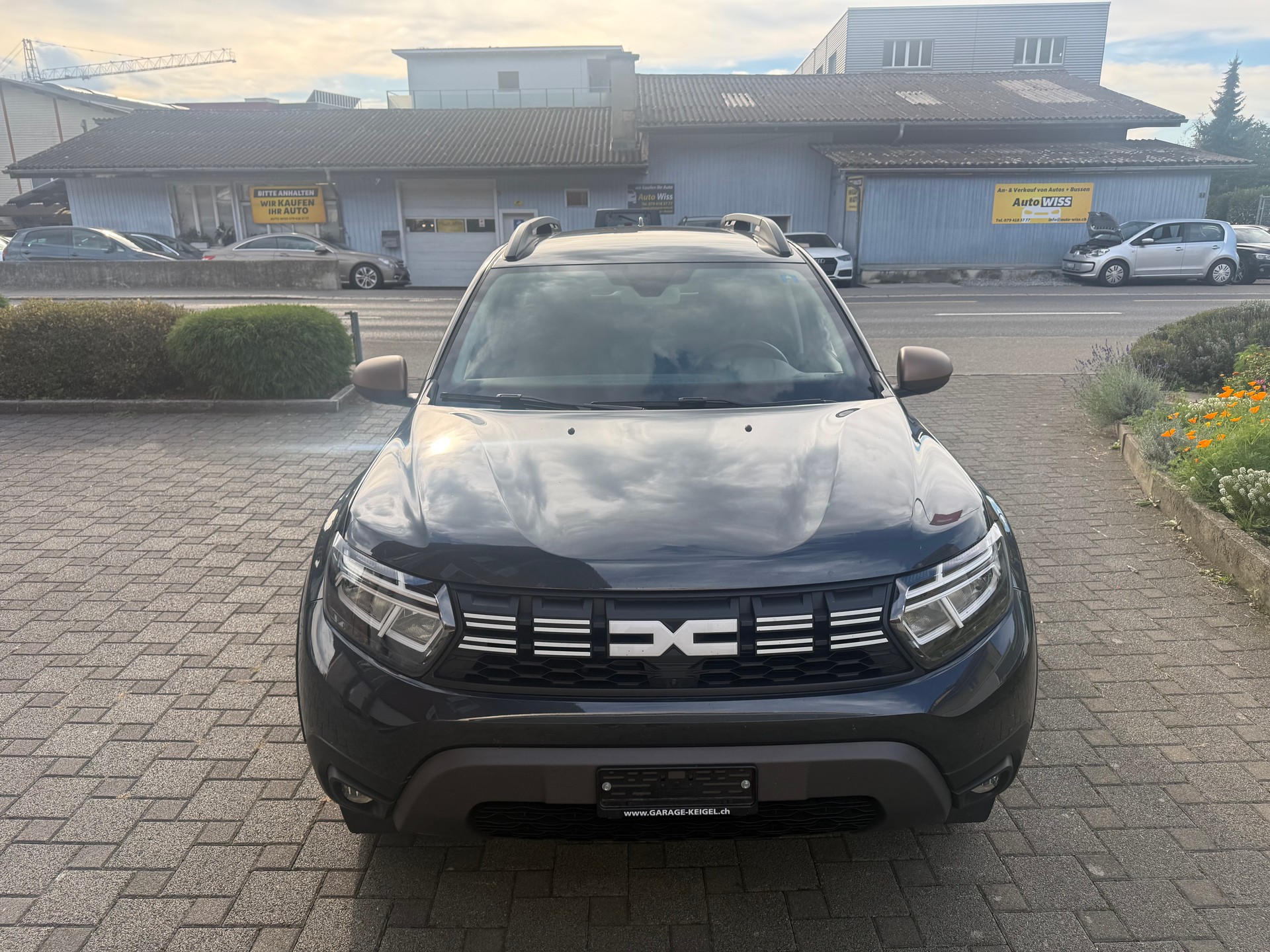 DACIA Duster TCe 150 Extreme EDC 4x2-showroom-element-1