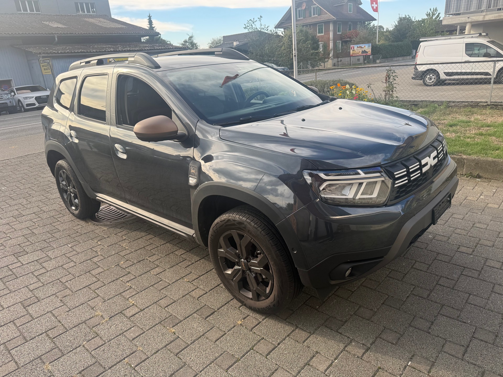 DACIA Duster TCe 150 Extreme EDC 4x2-showroom-element-2