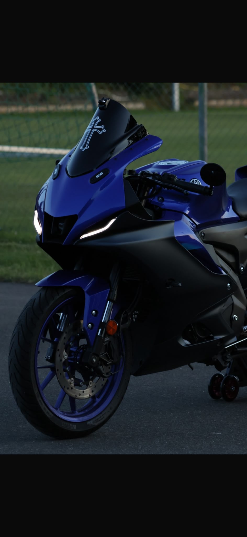 YAMAHA YZF-R 125 ABS-image-4