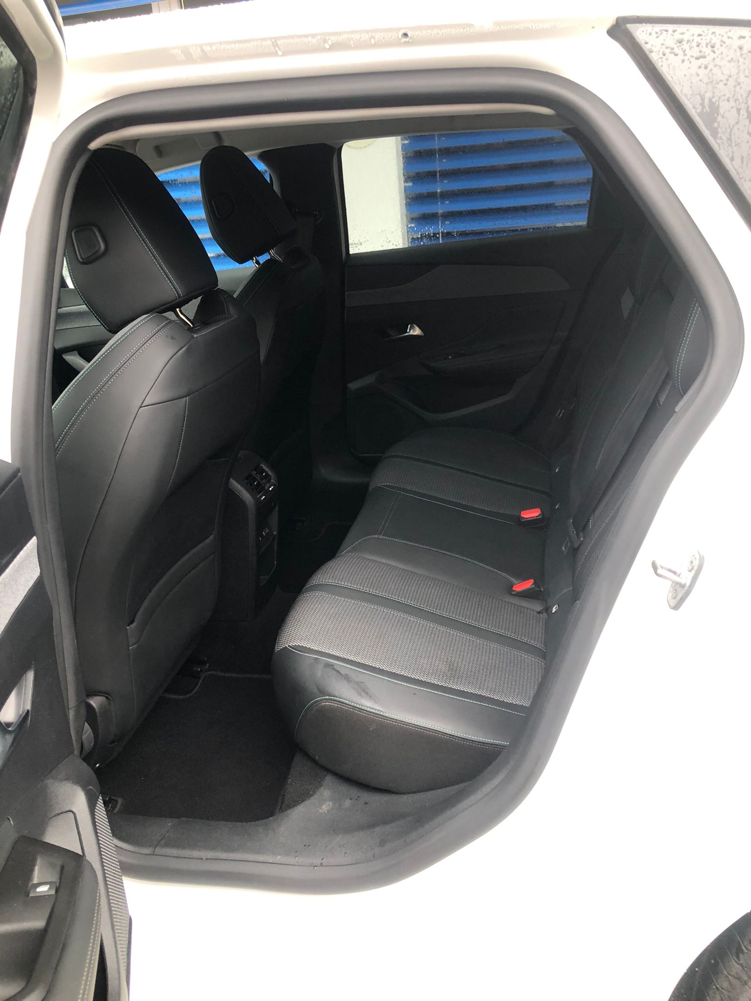 PEUGEOT 308 SW 1.5 BlueHDI Allure Pack EAT8-image-7
