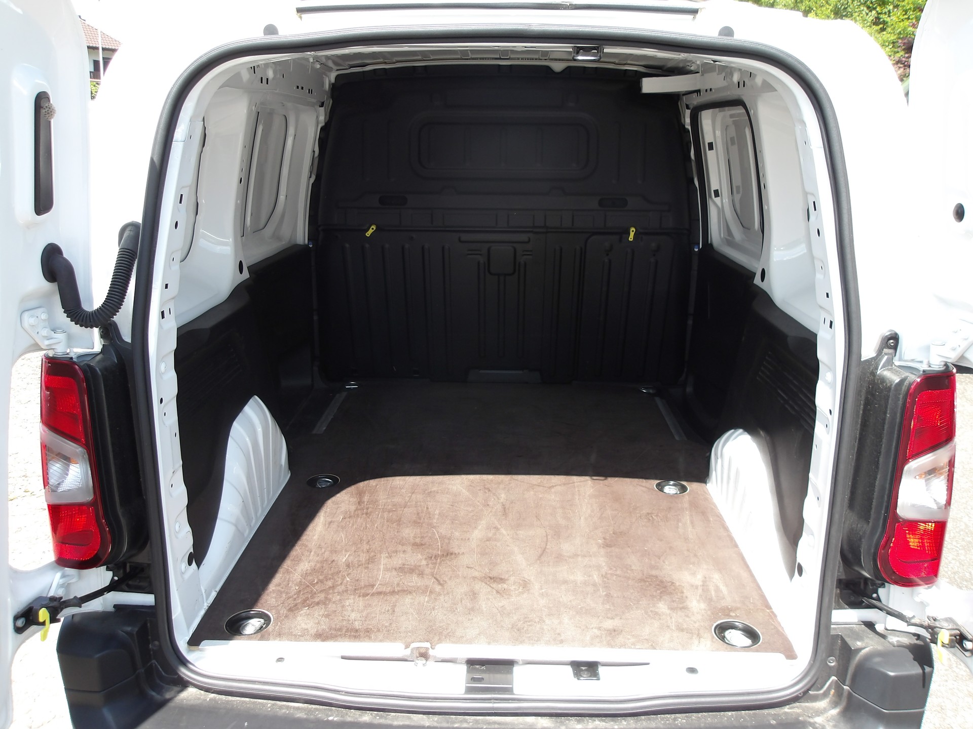 CITROEN Berlingo Van 1.5 Blue HDi 130 s/s Club 1000kg-image-12