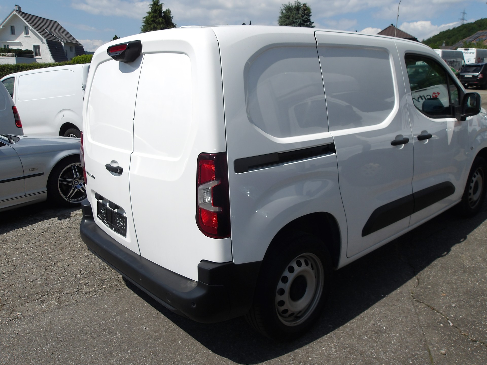 CITROEN Berlingo Van 1.5 Blue HDi 130 s/s Club 1000kg-image-3