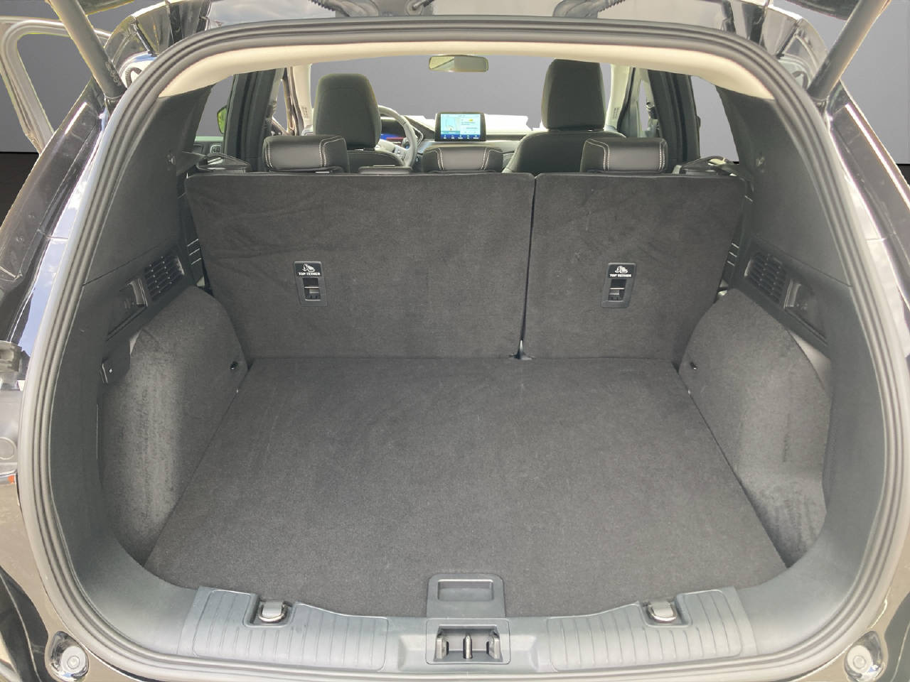 FORD Kuga 2.5 PHEV 225 PS Vignale-image-6