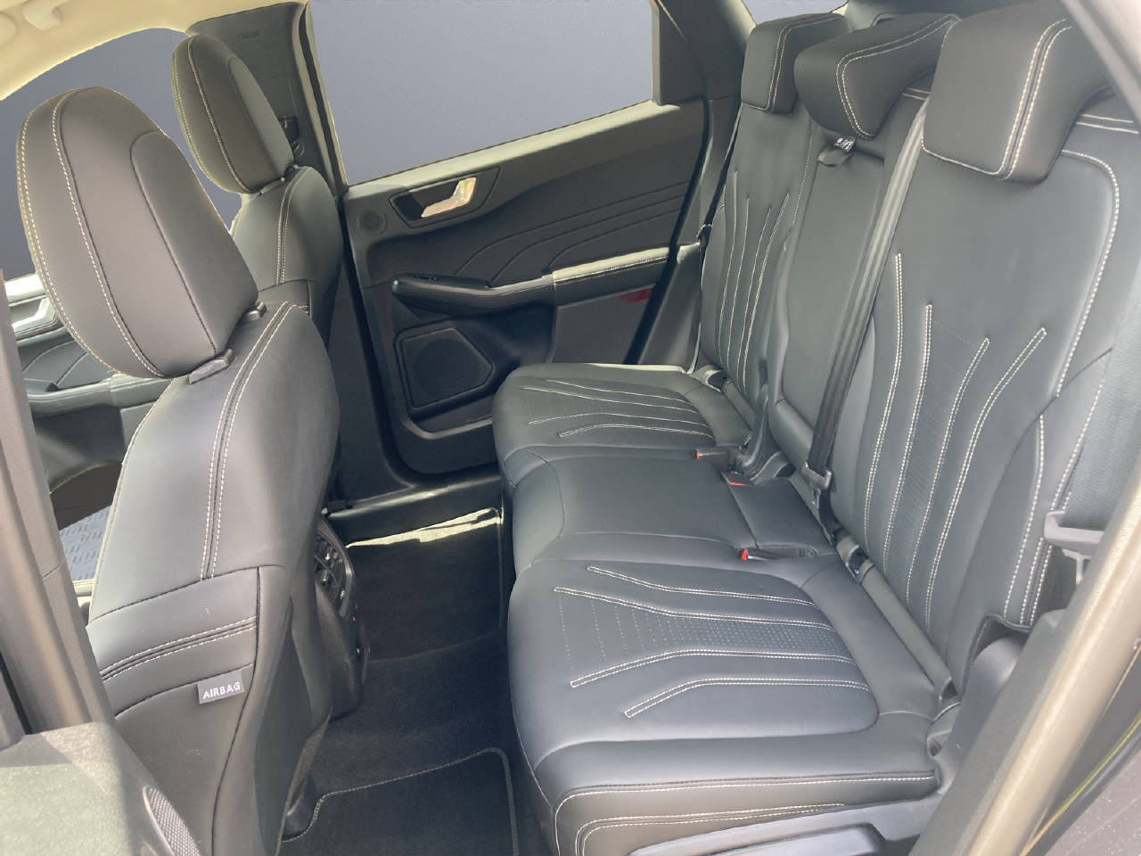FORD Kuga 2.5 PHEV 225 PS Vignale-image-5
