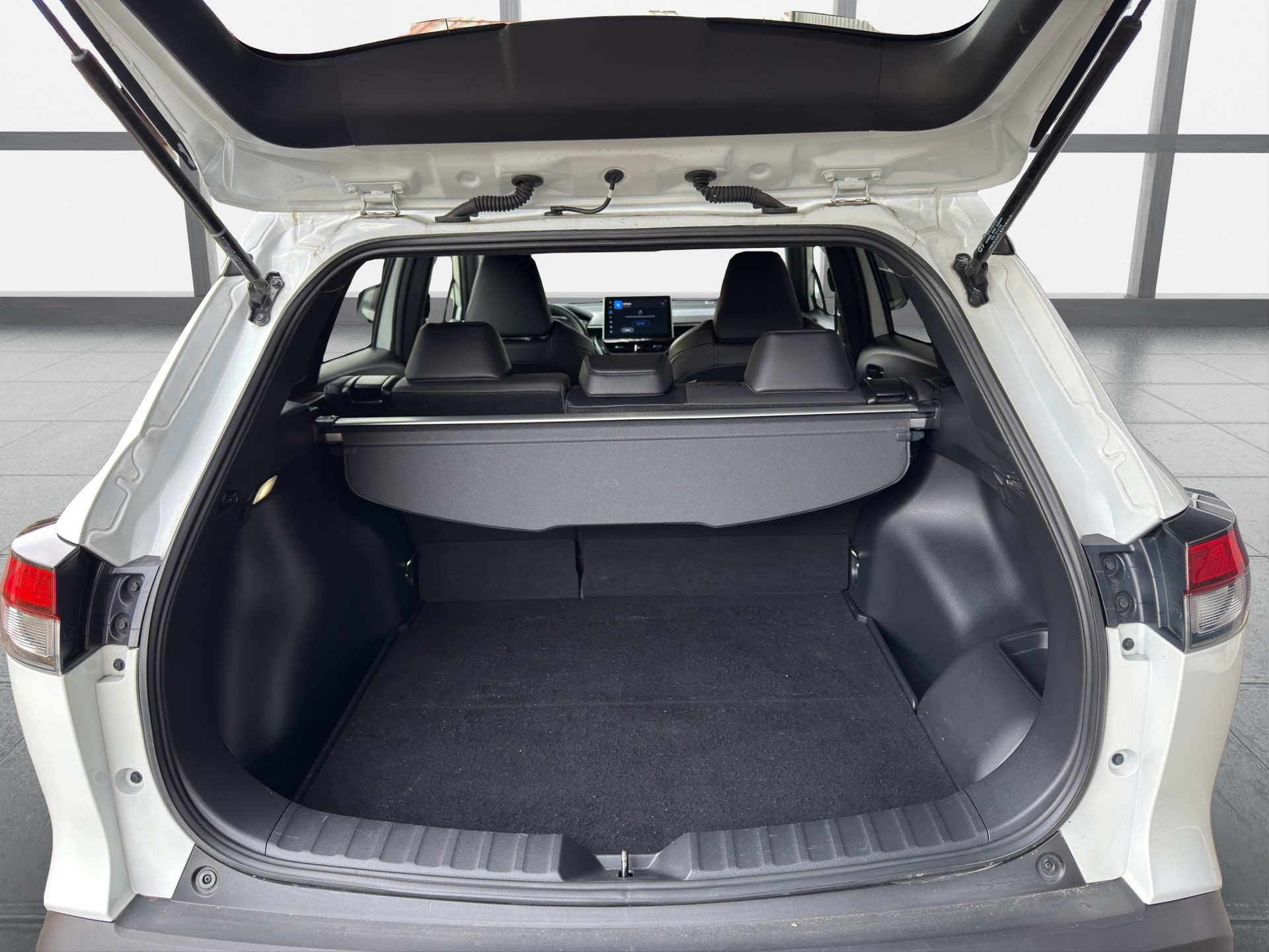 TOYOTA Corolla Cross 2.0 4WD Trend e-CVT-image-10