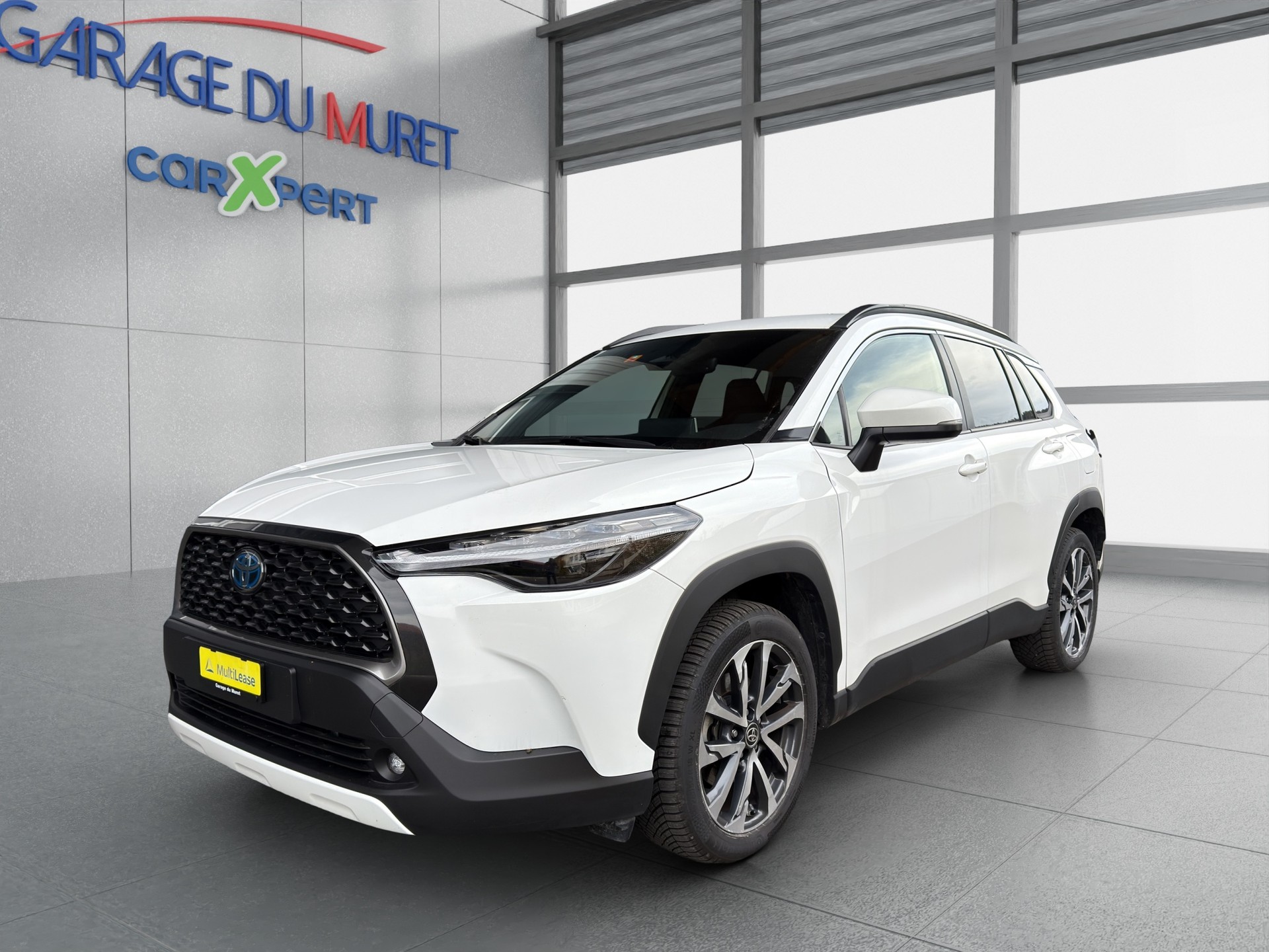 TOYOTA Corolla Cross 2.0 4WD Trend e-CVT