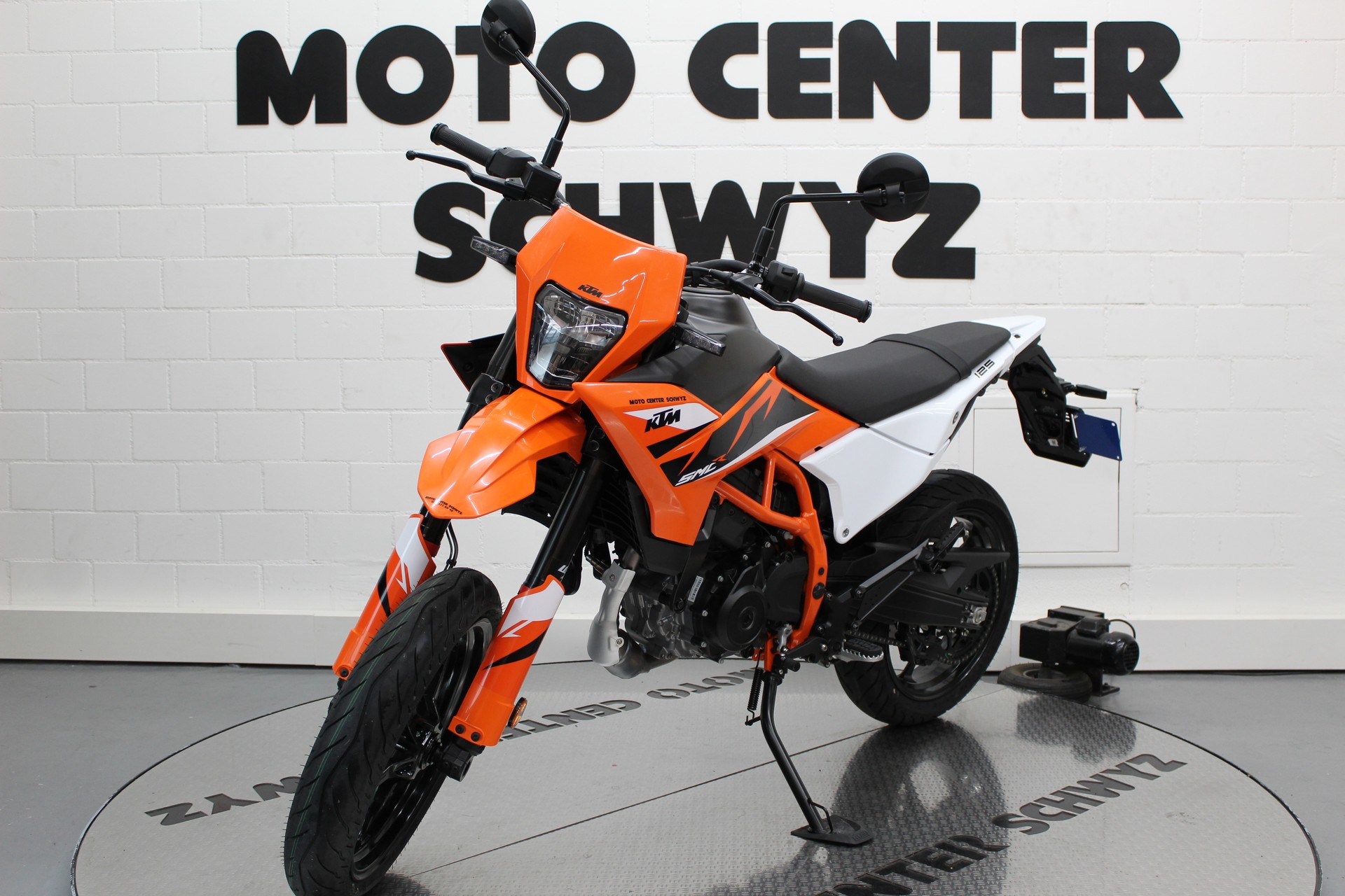 KTM 125 SMC R-image-3