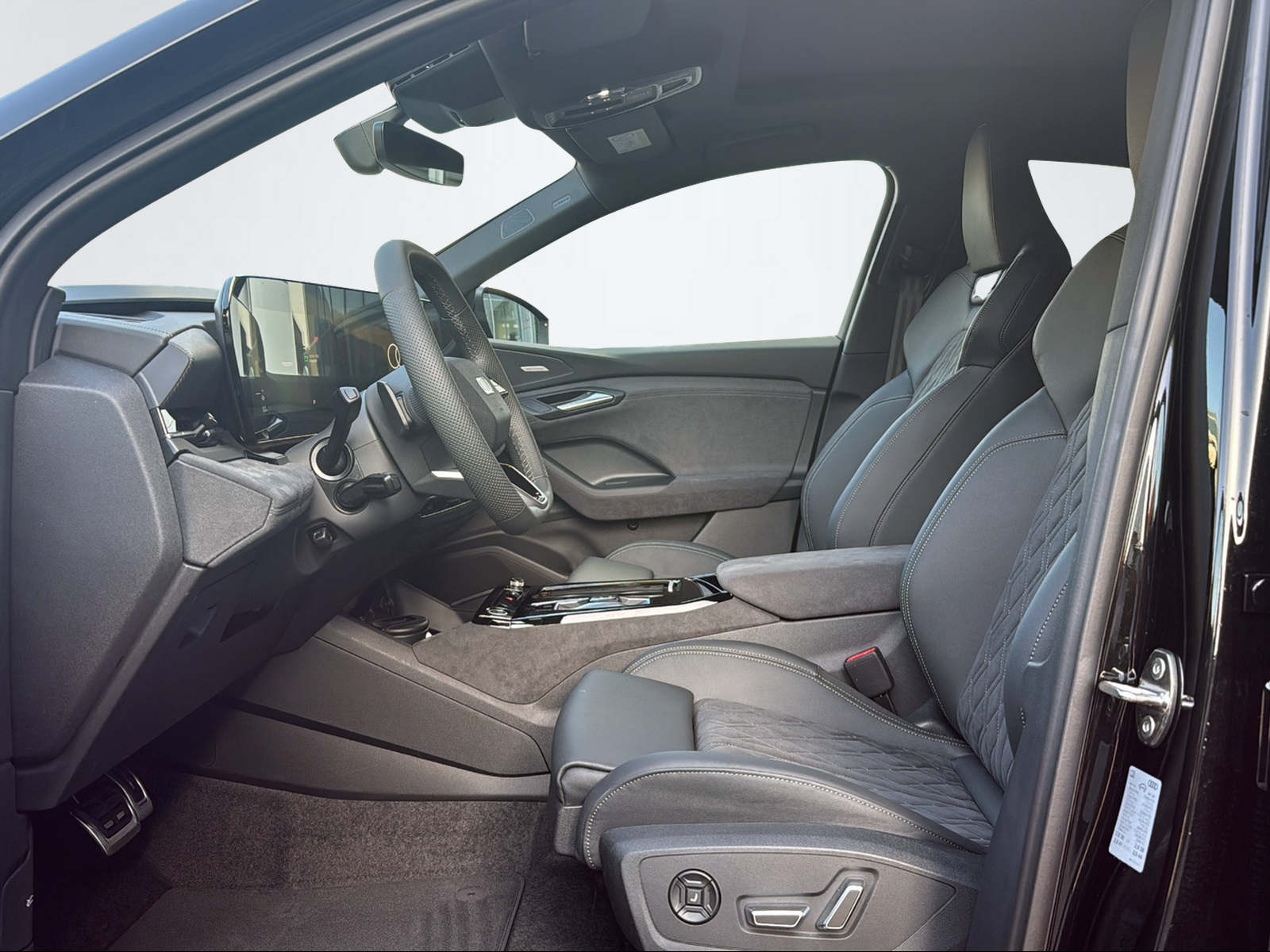 AUDI Q6 e-tron Sportback quattro-image-7