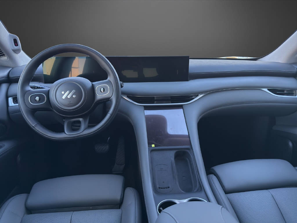 MG IM6 100 kWh Performance 21 4WD-image-7