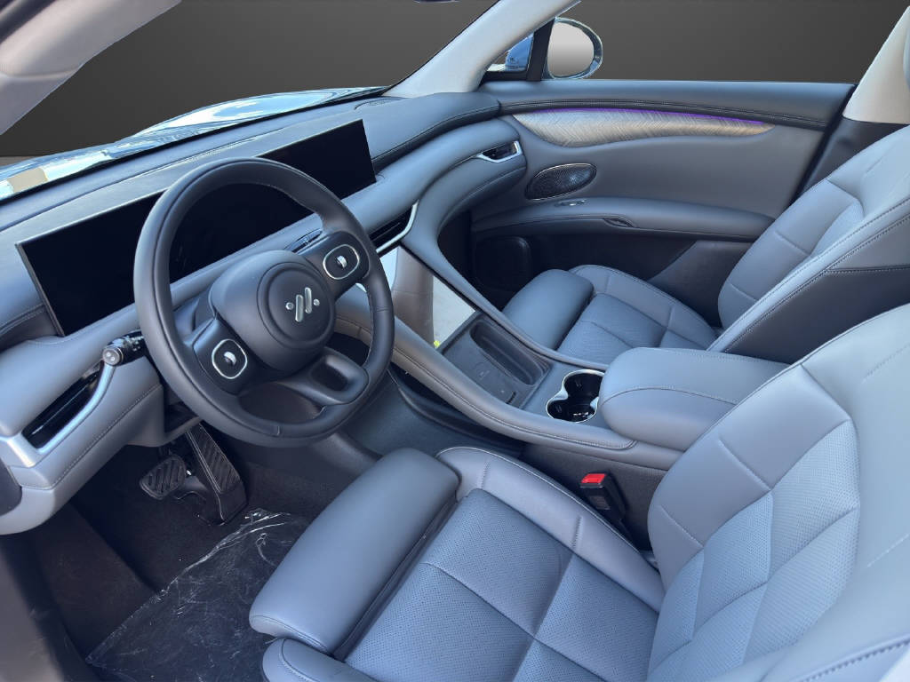 MG IM6 100 kWh Performance 21 4WD-image-8