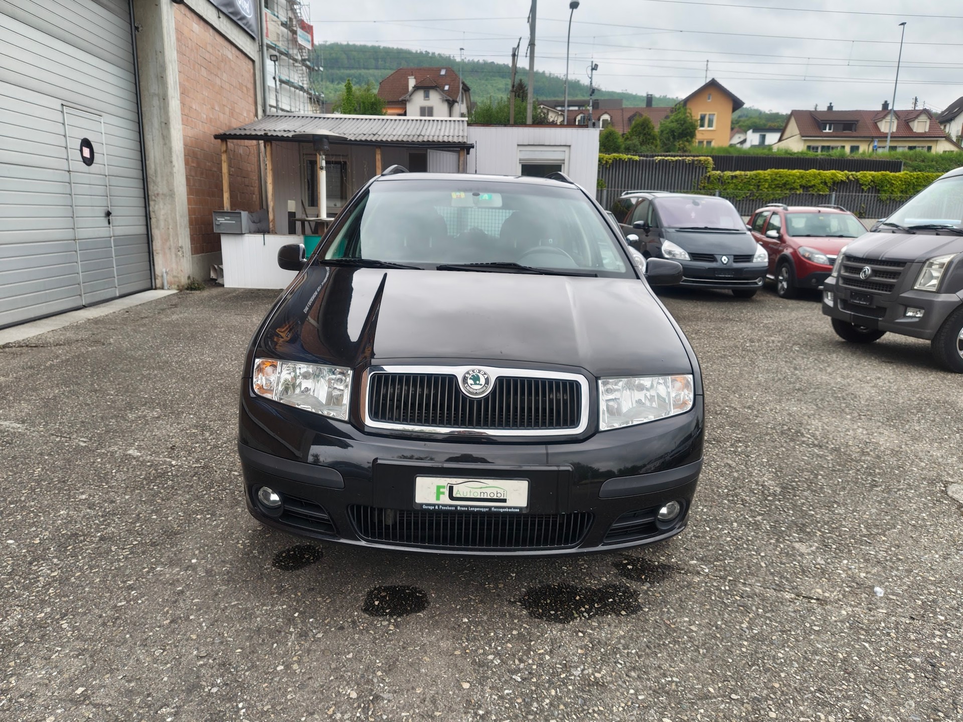 SKODA Fabia 1.4 16V Tour de France-image-1