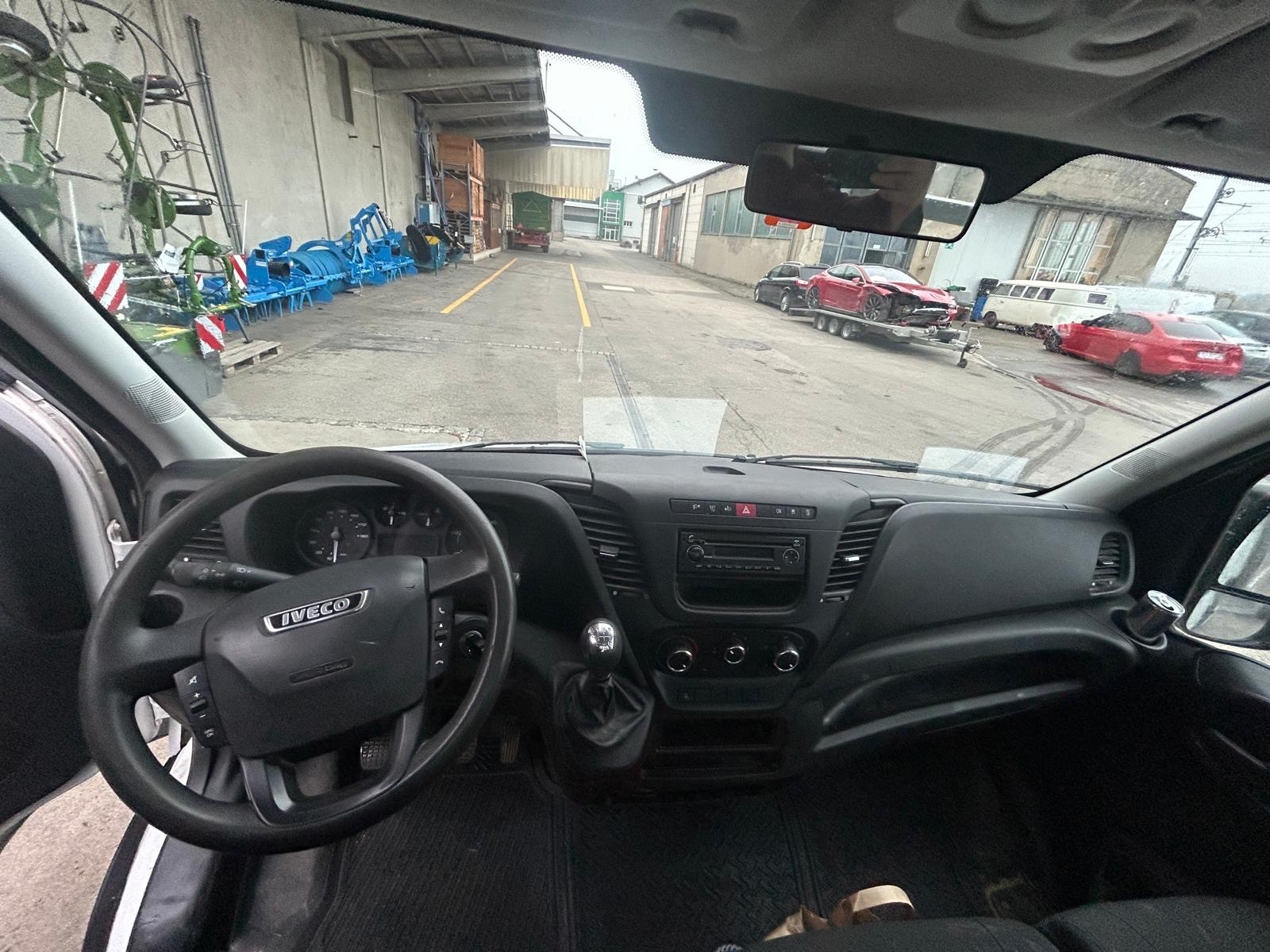 IVECO 35 C 15-image-6