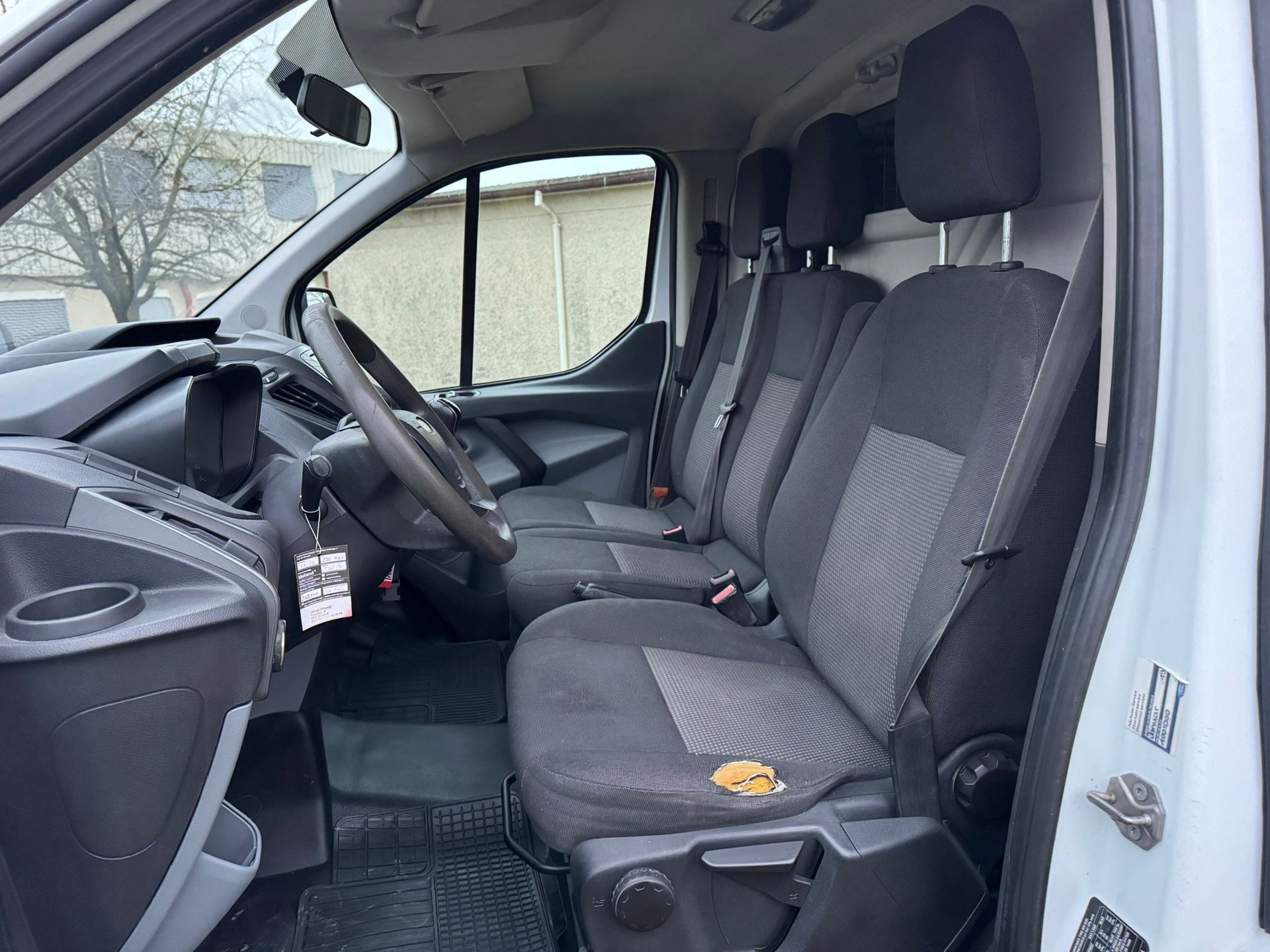 FORD Transit Custom Van 250 L1H1 Level 2-image-10