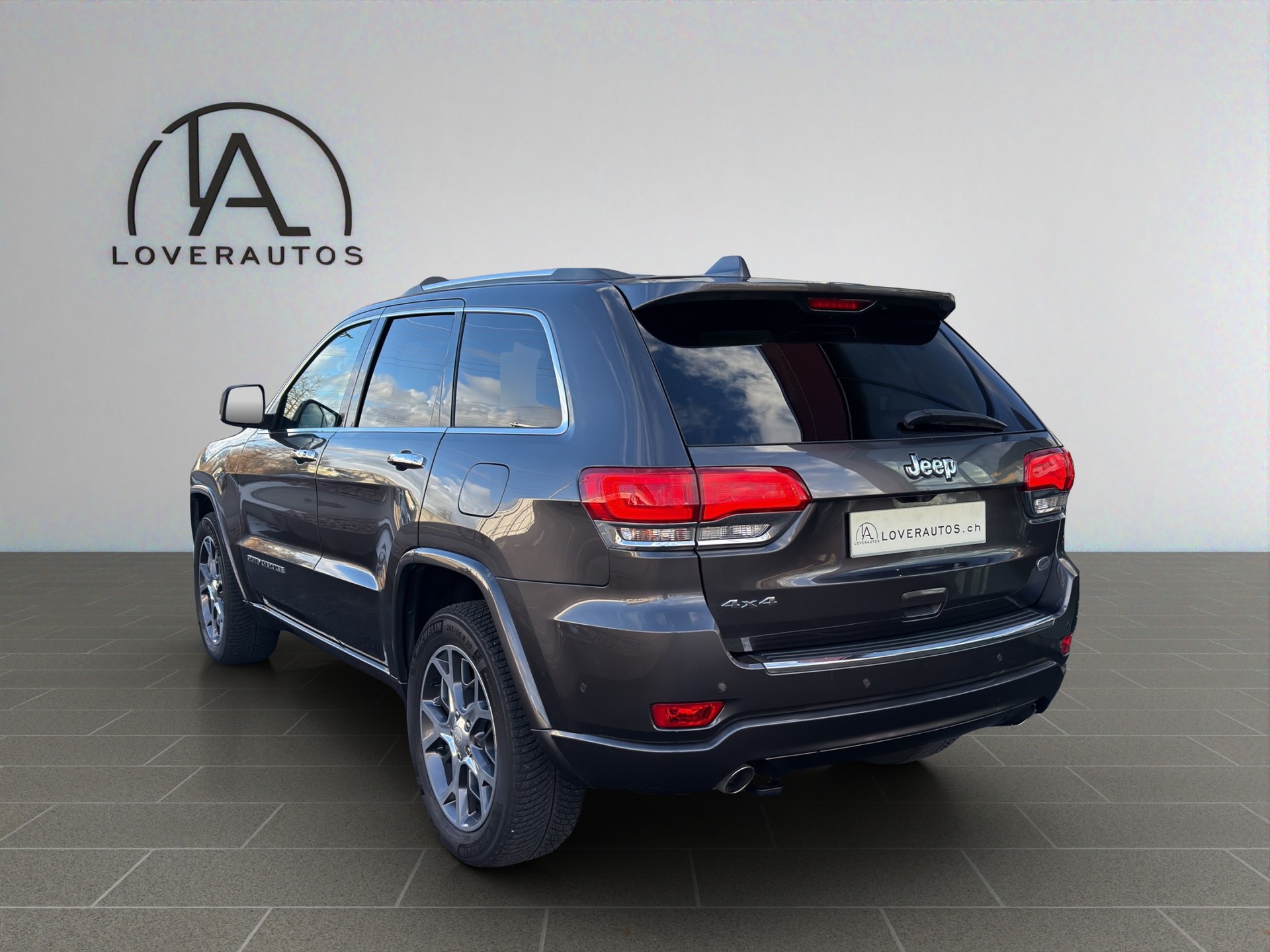 JEEP Grand Cherokee 3.0 CRD Overland Automatic-image-3
