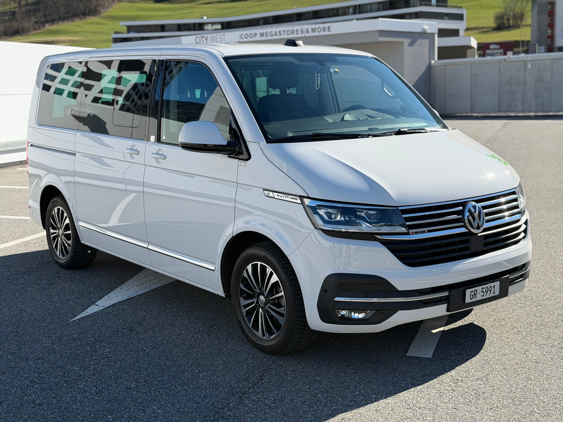 VW T6.1 Multivan 2.0 Bi-TDI Highline Liberty 4Mot. DSG-image-7