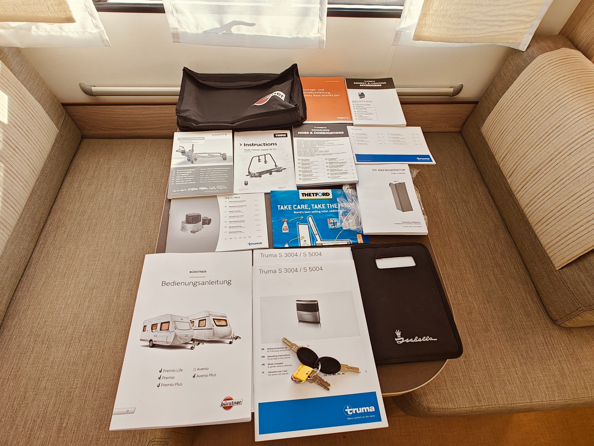 BÜRSTNER Premio Life 480 TS Brava -- Vorzelt -- Veloträger-image-18