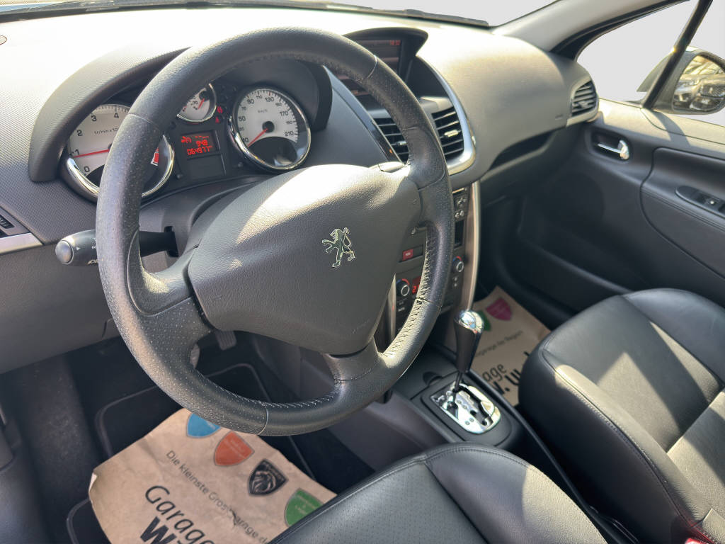 PEUGEOT 207 SW 1.6 16V Allure-image-9