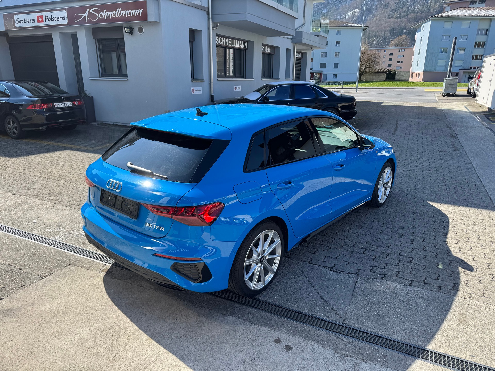 AUDI A3 Sportback 35 TFSI S line S-tronic-image-5