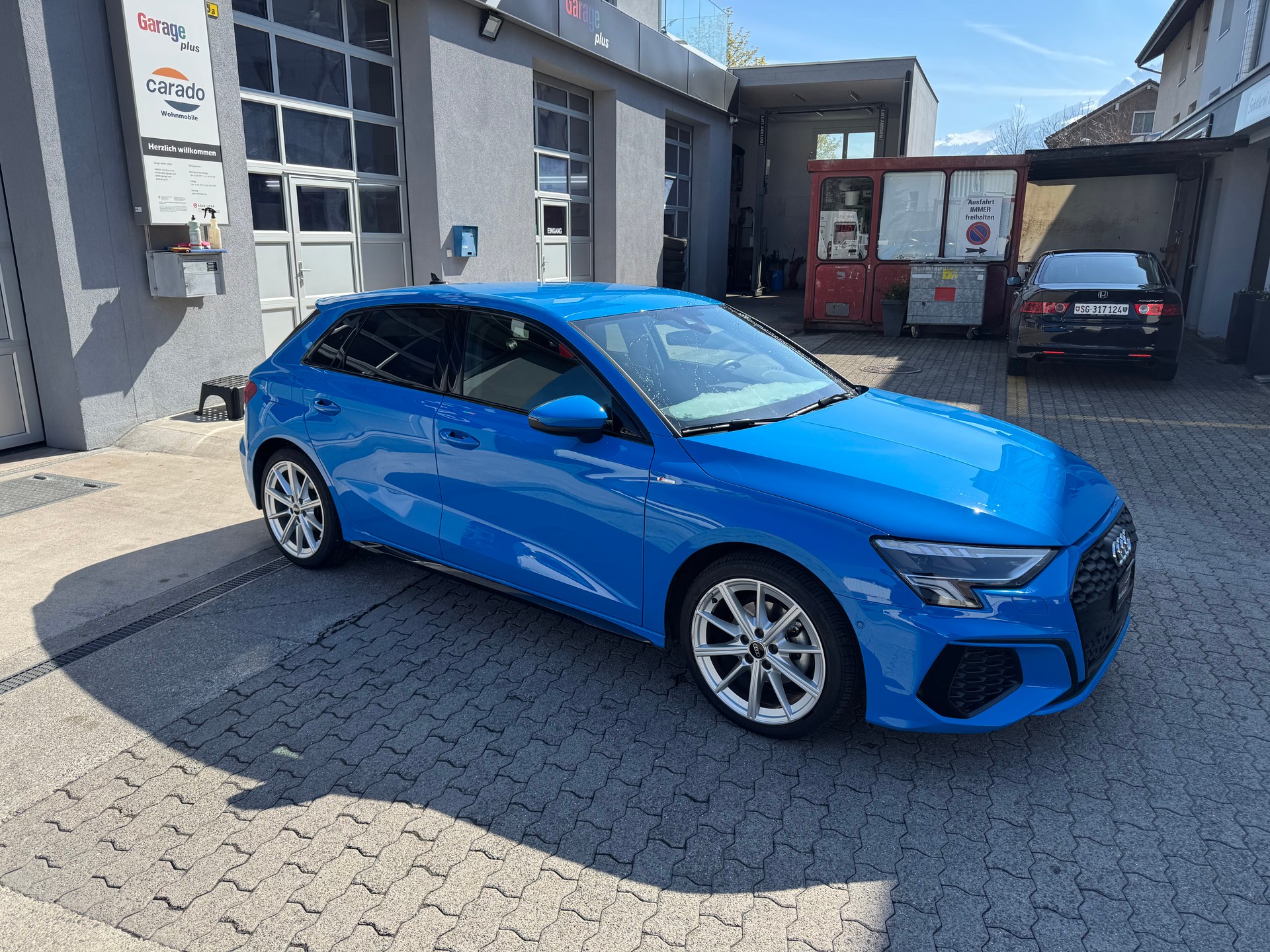 AUDI A3 Sportback 35 TFSI S line S-tronic-image-3