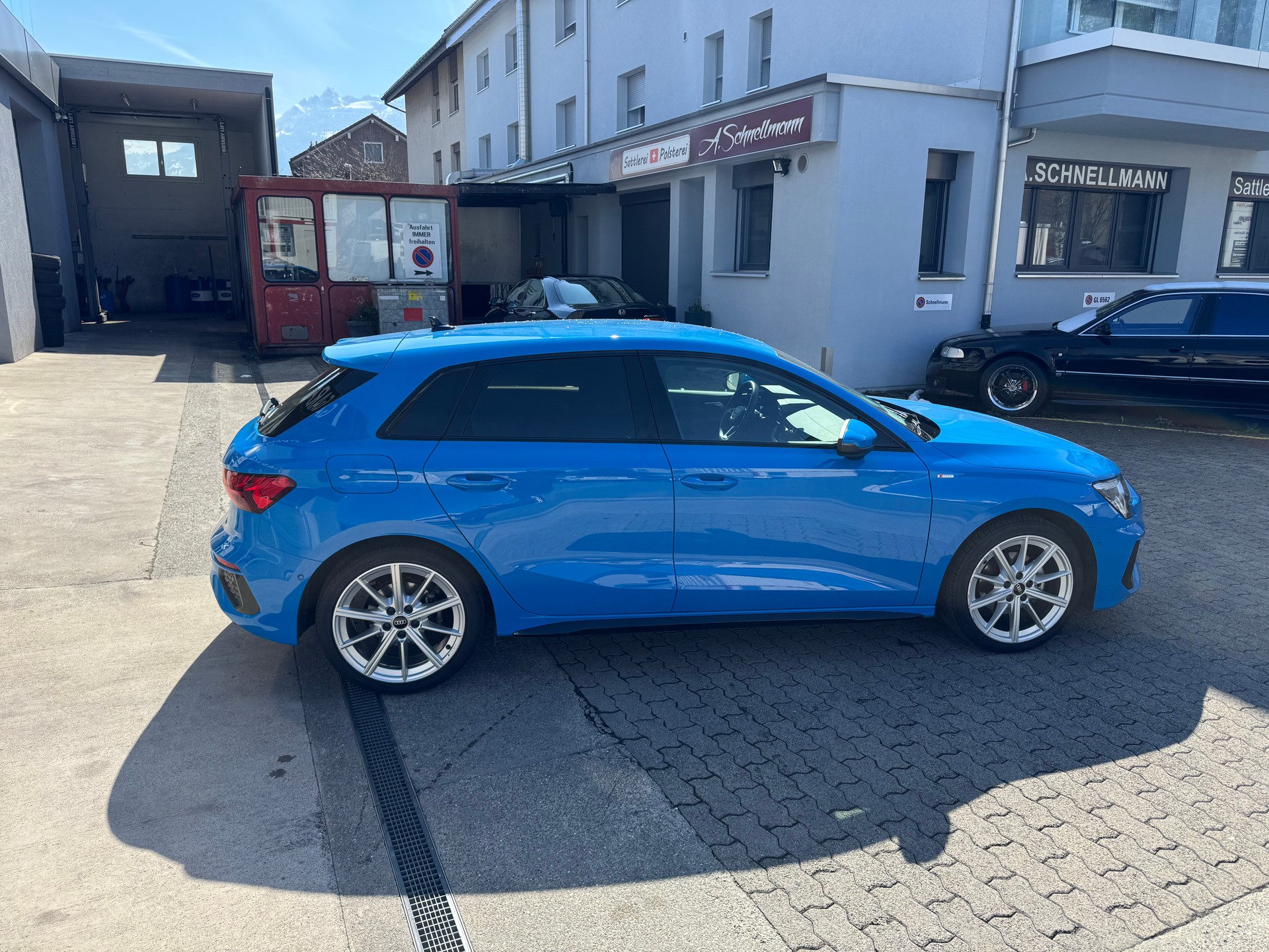 AUDI A3 Sportback 35 TFSI S line S-tronic-image-4