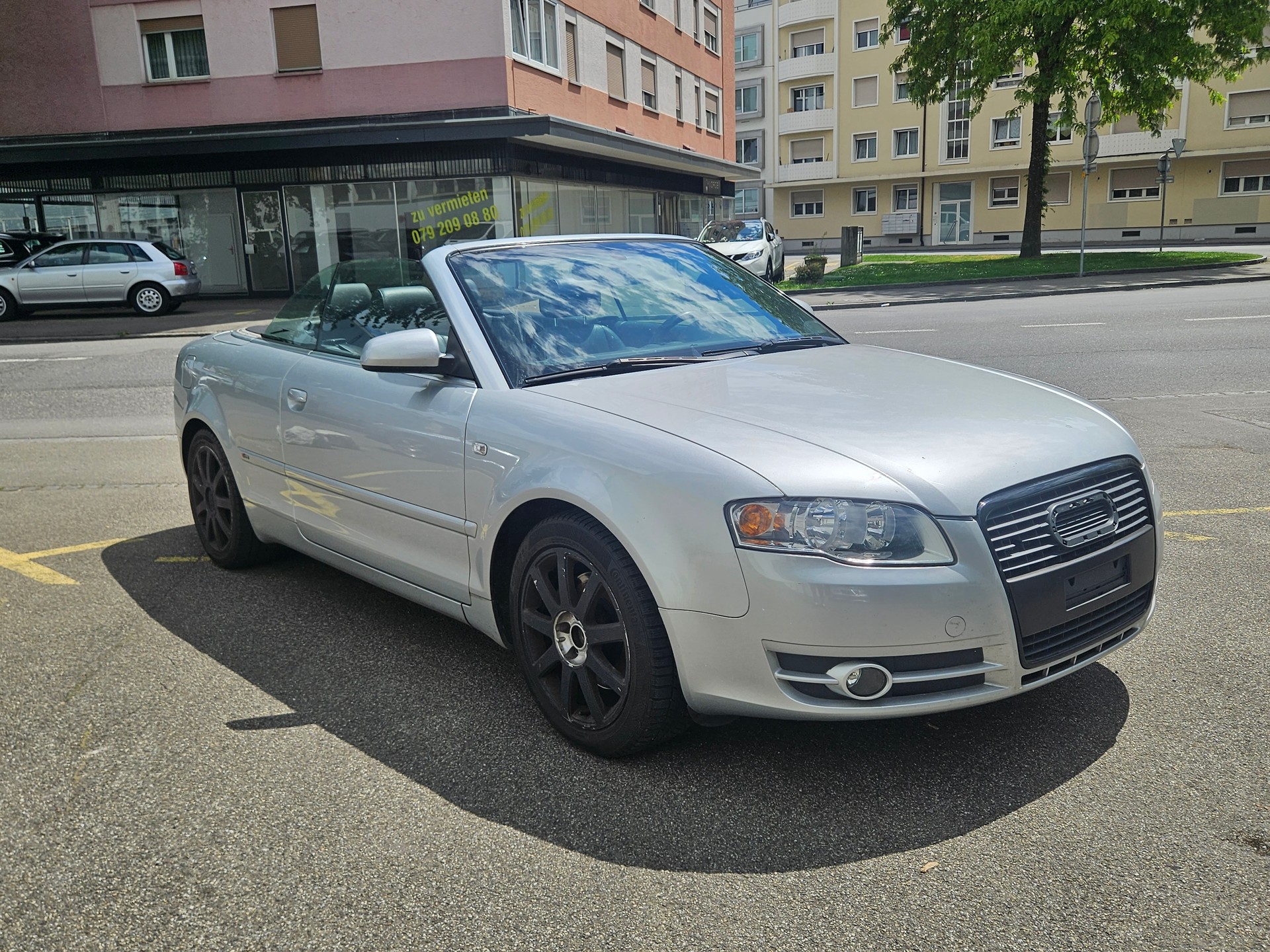 AUDI A4 Cabriolet 1.8 Turbo-image-3