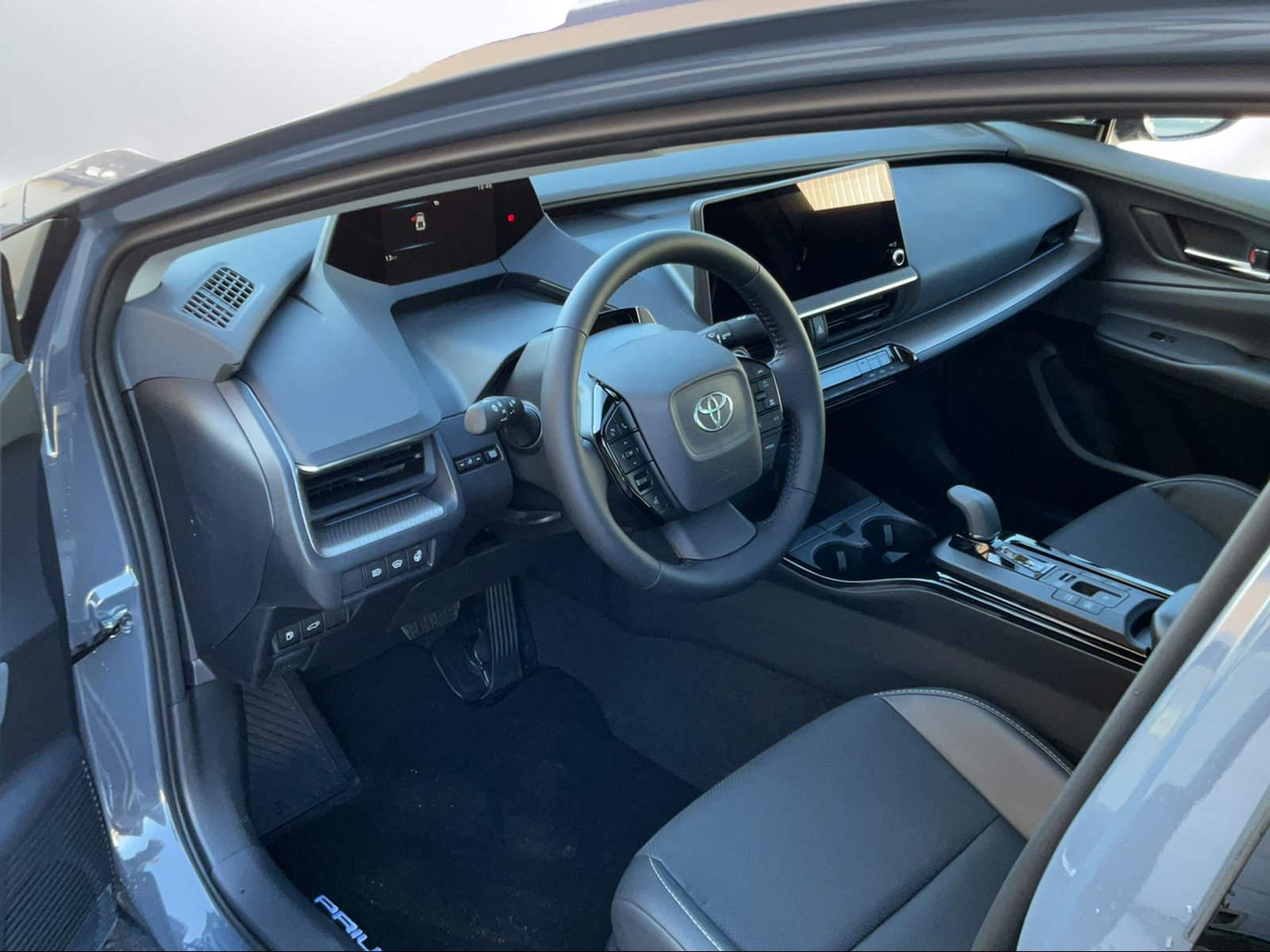 TOYOTA Prius 2.0 Plug-In-Hybrid Premium-image-7