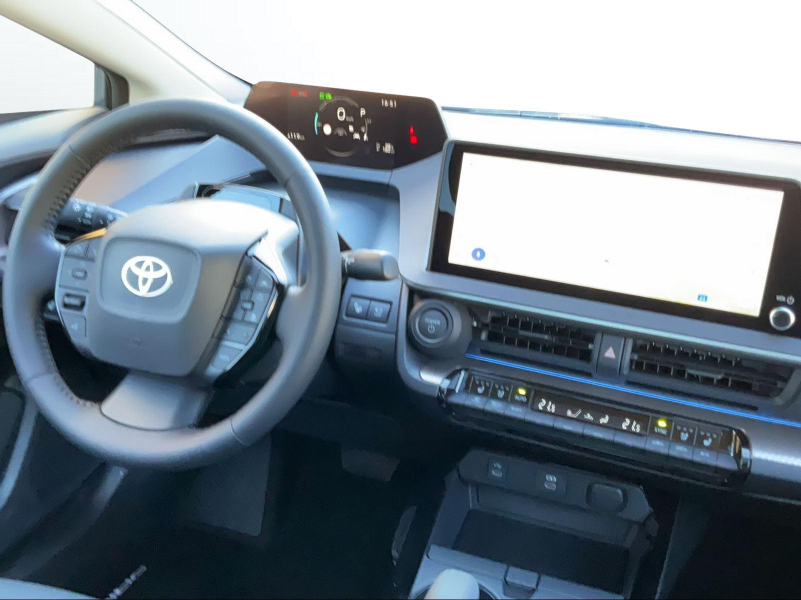 TOYOTA Prius 2.0 Plug-In-Hybrid Premium-image-5