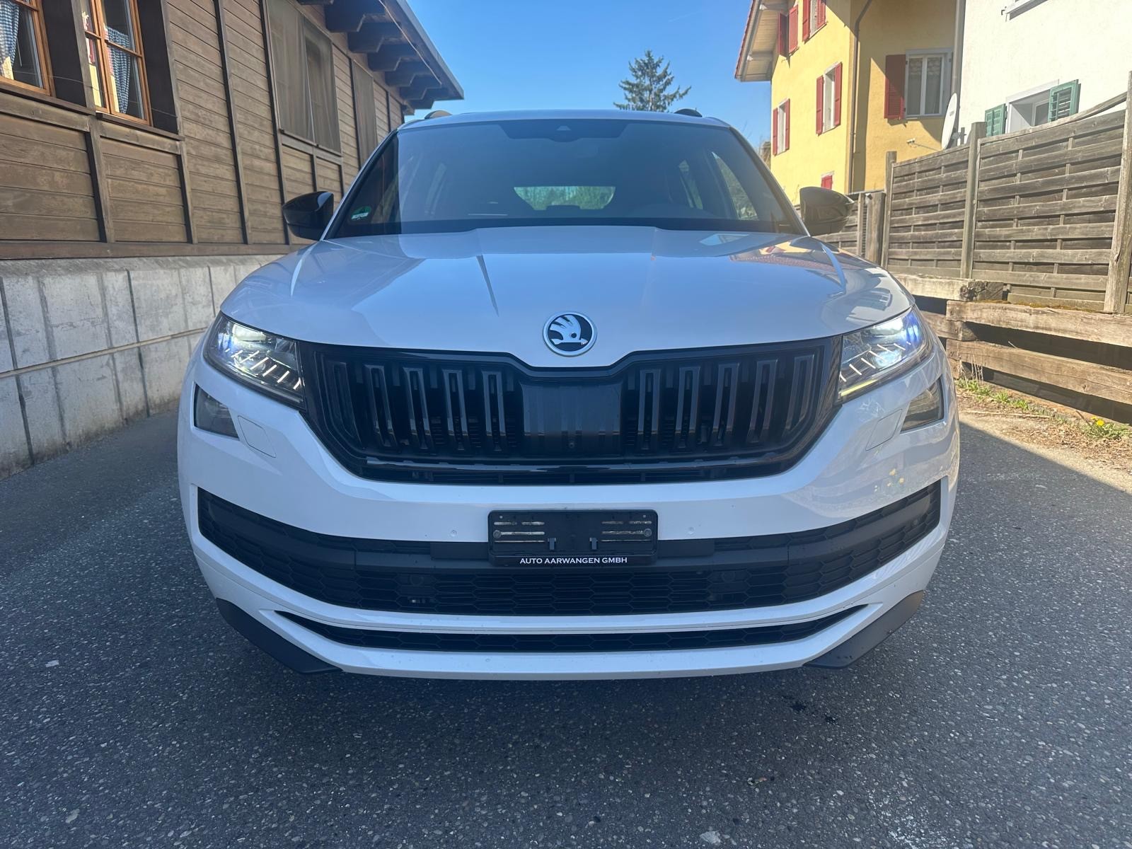 SKODA Kodiaq 2.0 TDI CR Sport Line 4x4 DSG-image-4