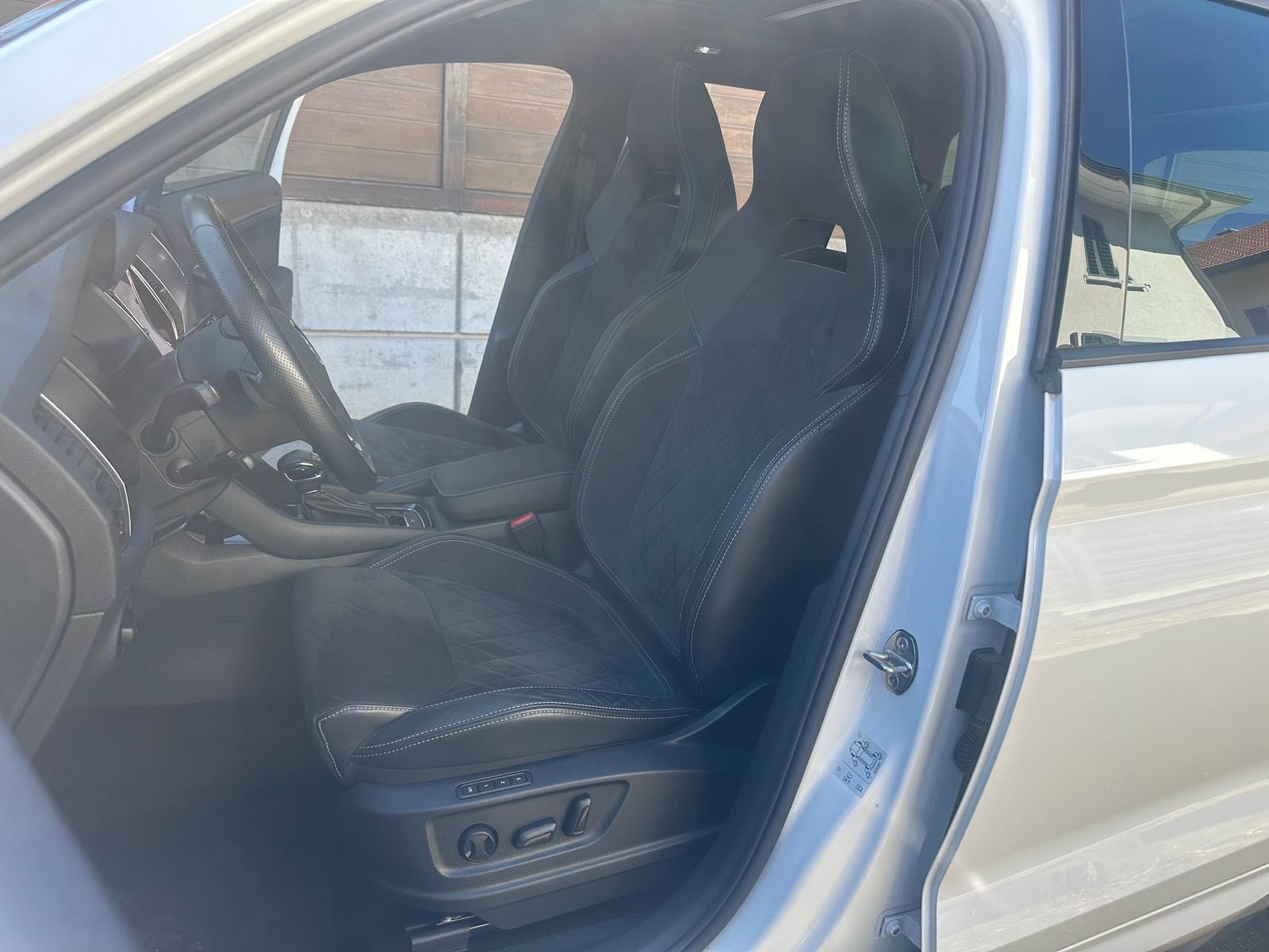 SKODA Kodiaq 2.0 TDI CR Sport Line 4x4 DSG-image-9