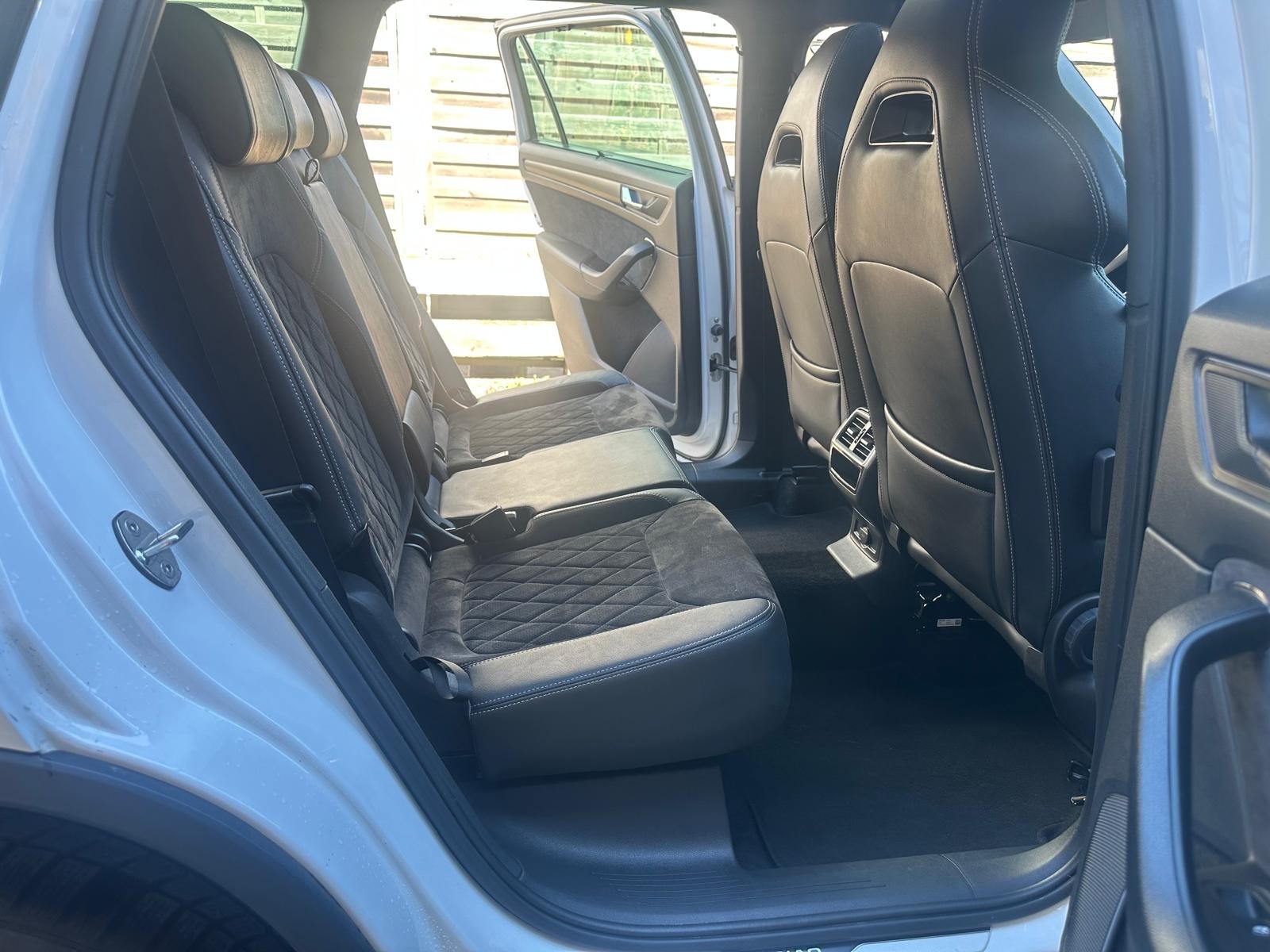 SKODA Kodiaq 2.0 TDI CR Sport Line 4x4 DSG-image-10