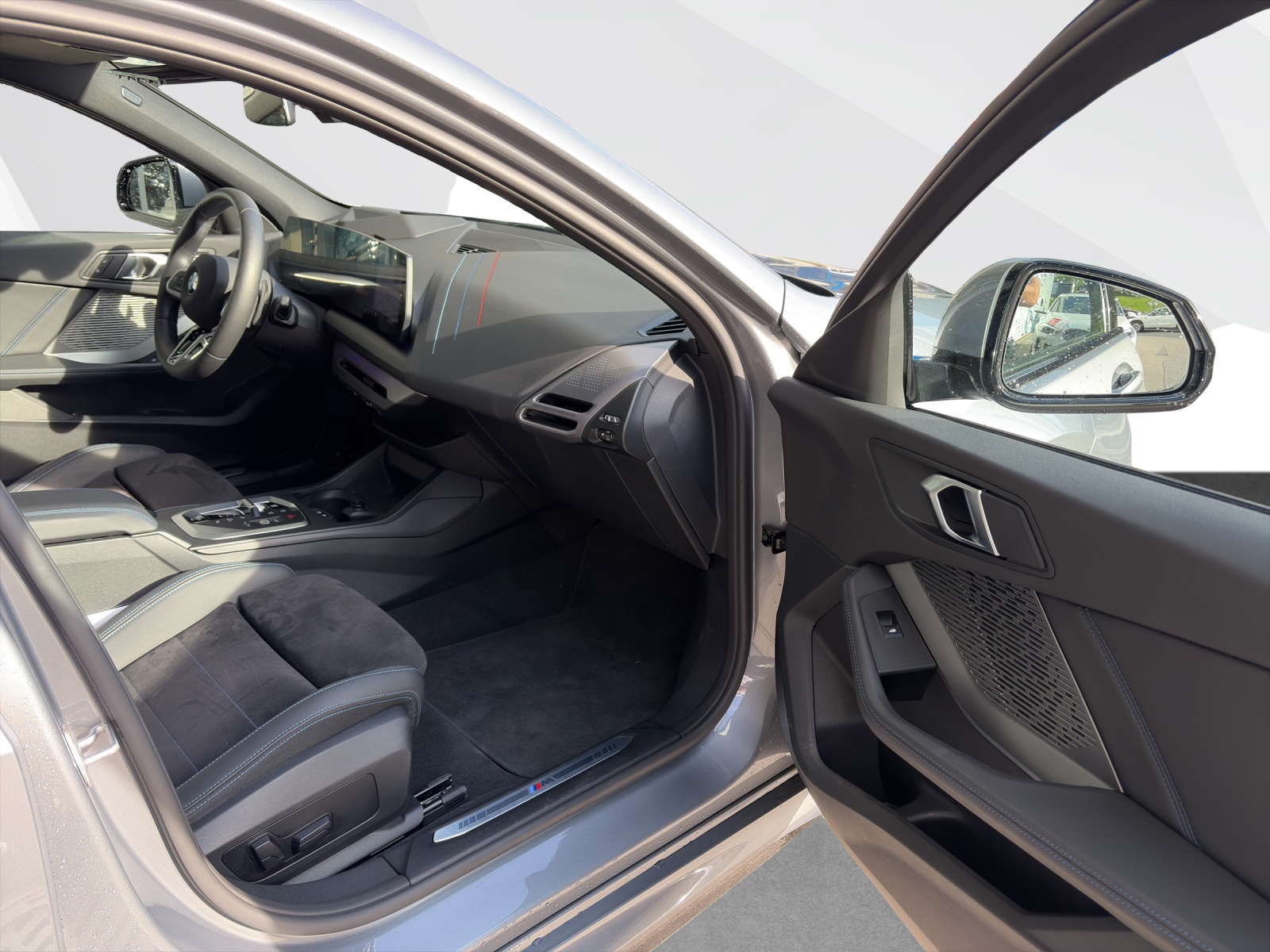 BMW 123 xDrive-image-16