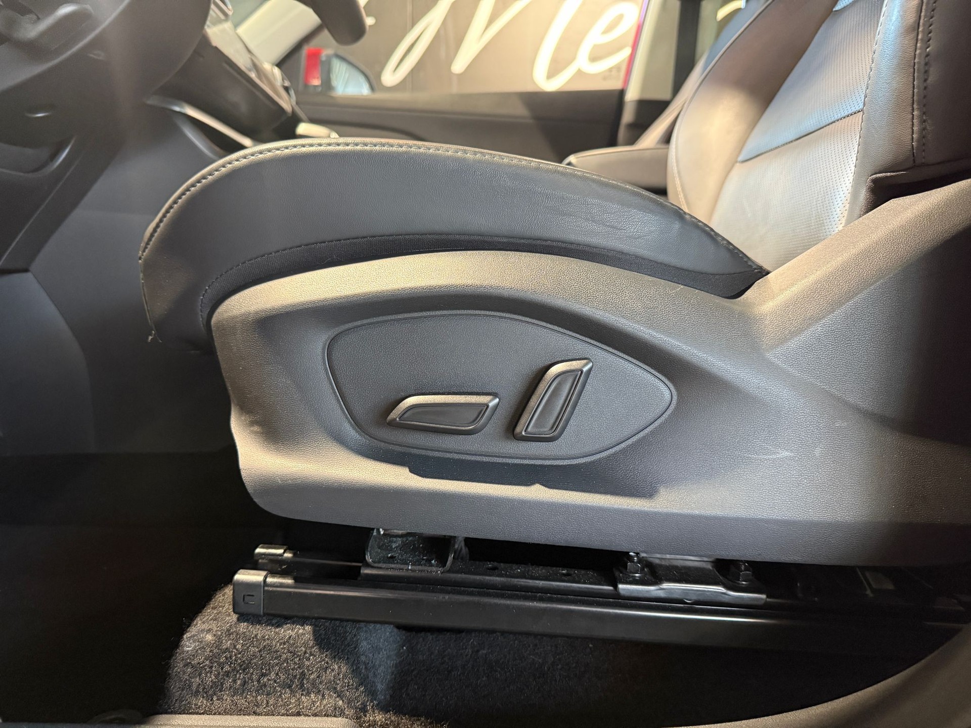 MG ZS 1.5 HEV Luxury-image-4