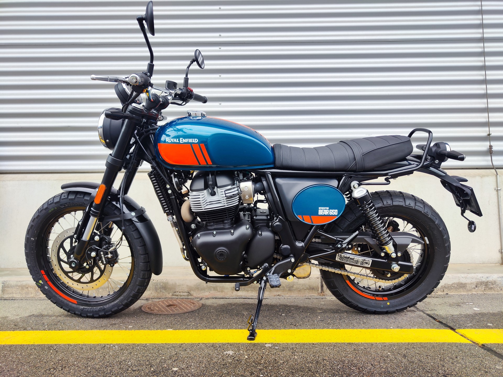 ROYAL ENFIELD Bear 650 Base-image-1