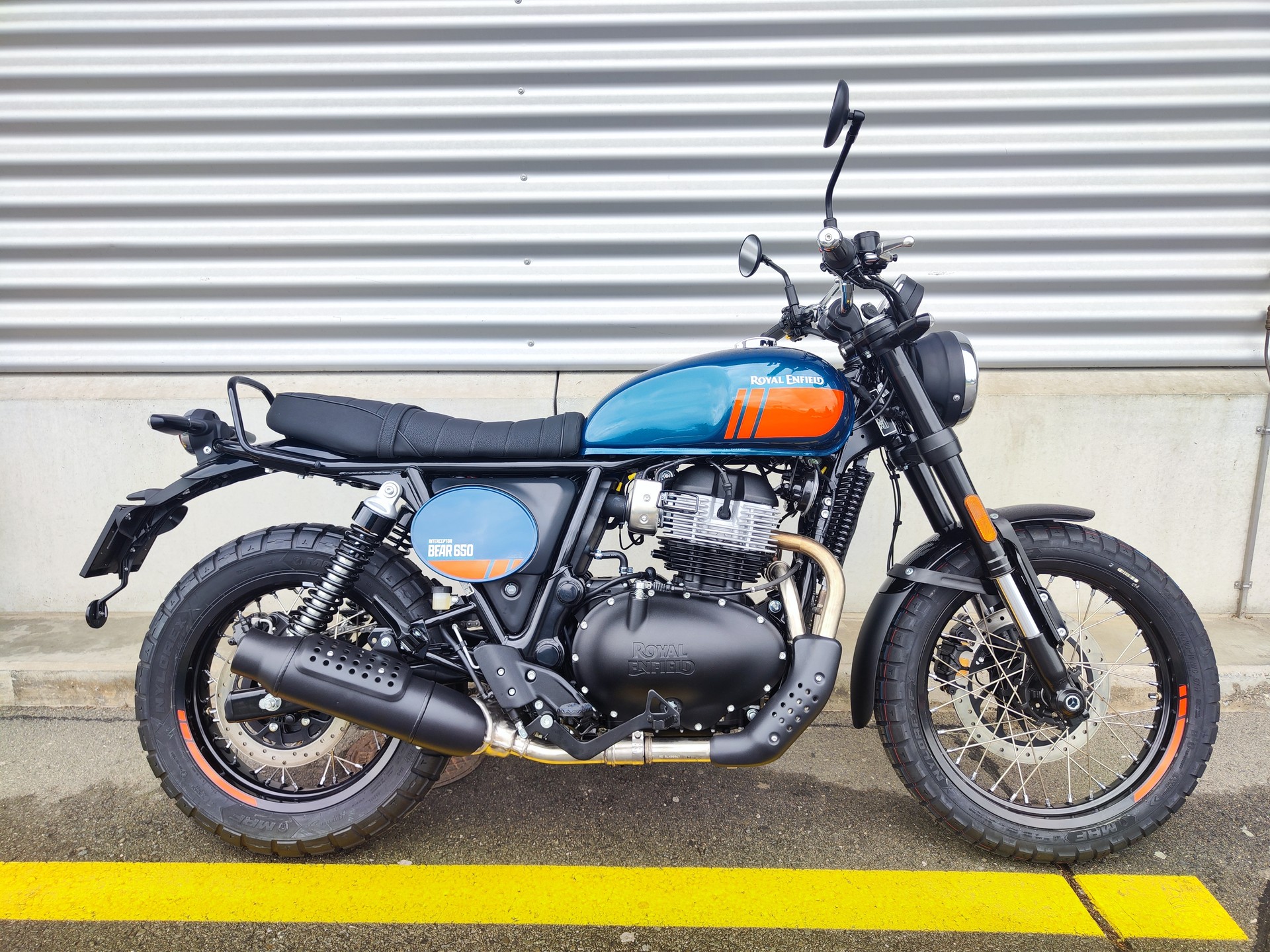 ROYAL ENFIELD Bear 650 Base-image-0