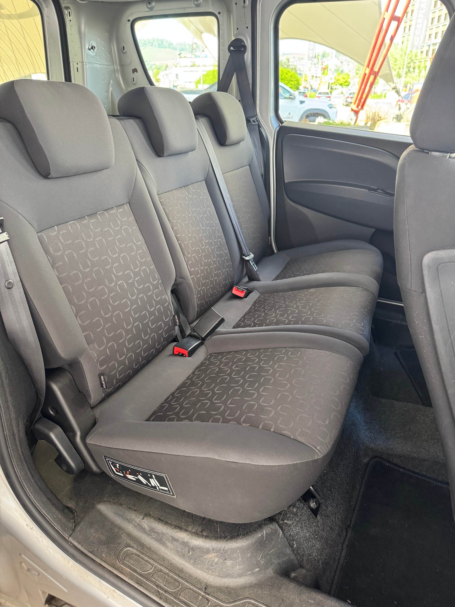 FIAT Doblò 1.6 JTD Dynamic-image-10