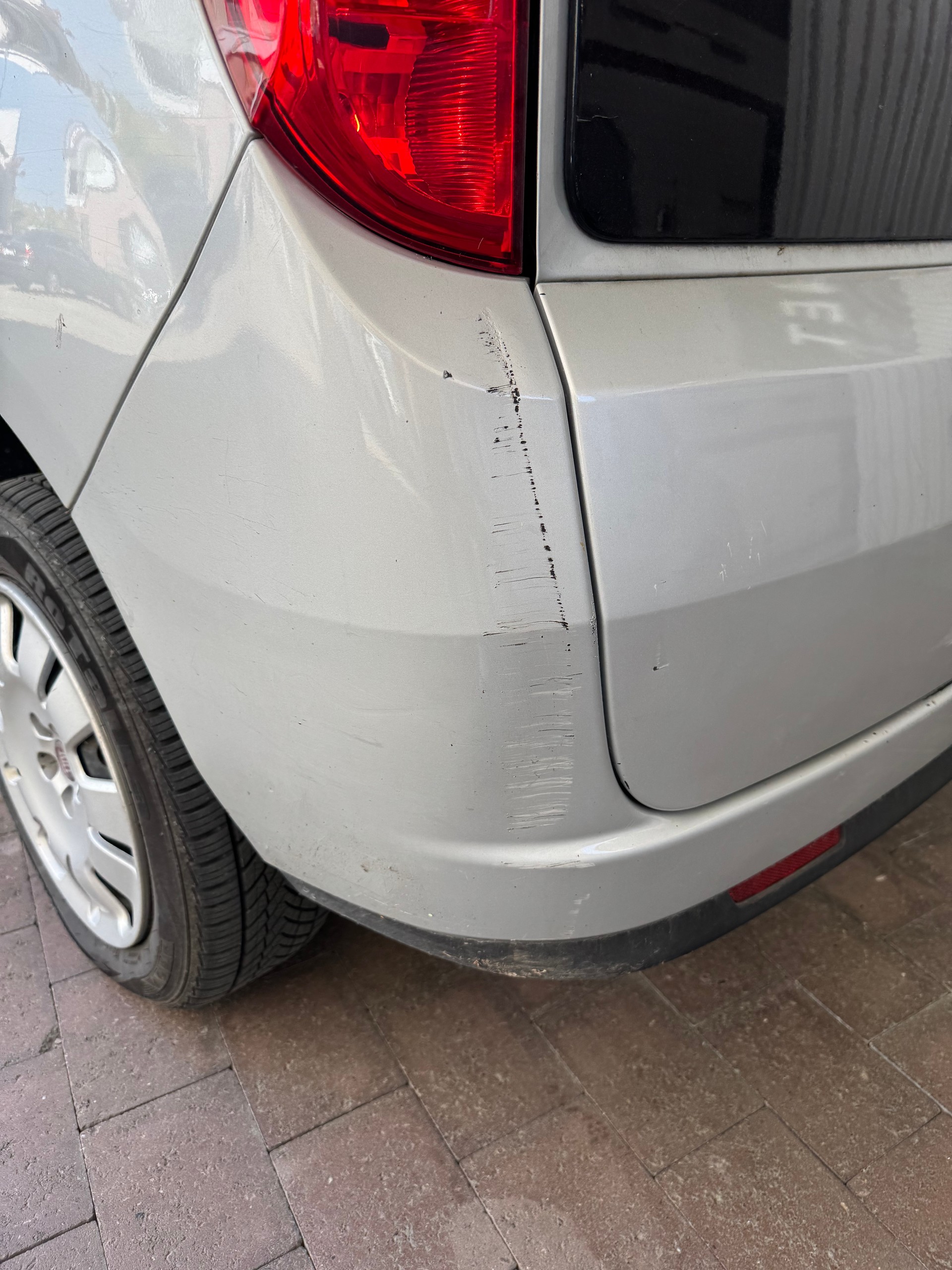 FIAT Doblò 1.6 JTD Dynamic-image-8